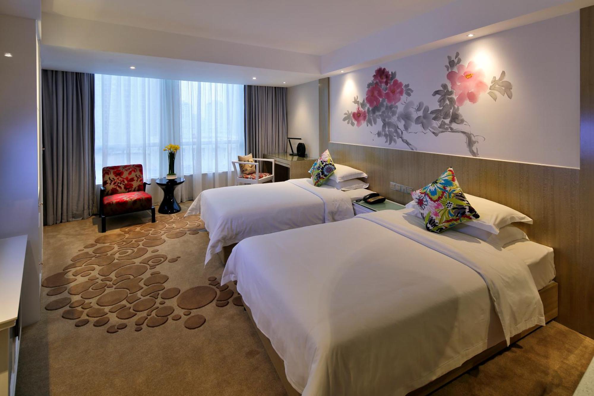 Paco Tuanyida Metro Guangzhou-free Shuttle Bus For Fair Hotel