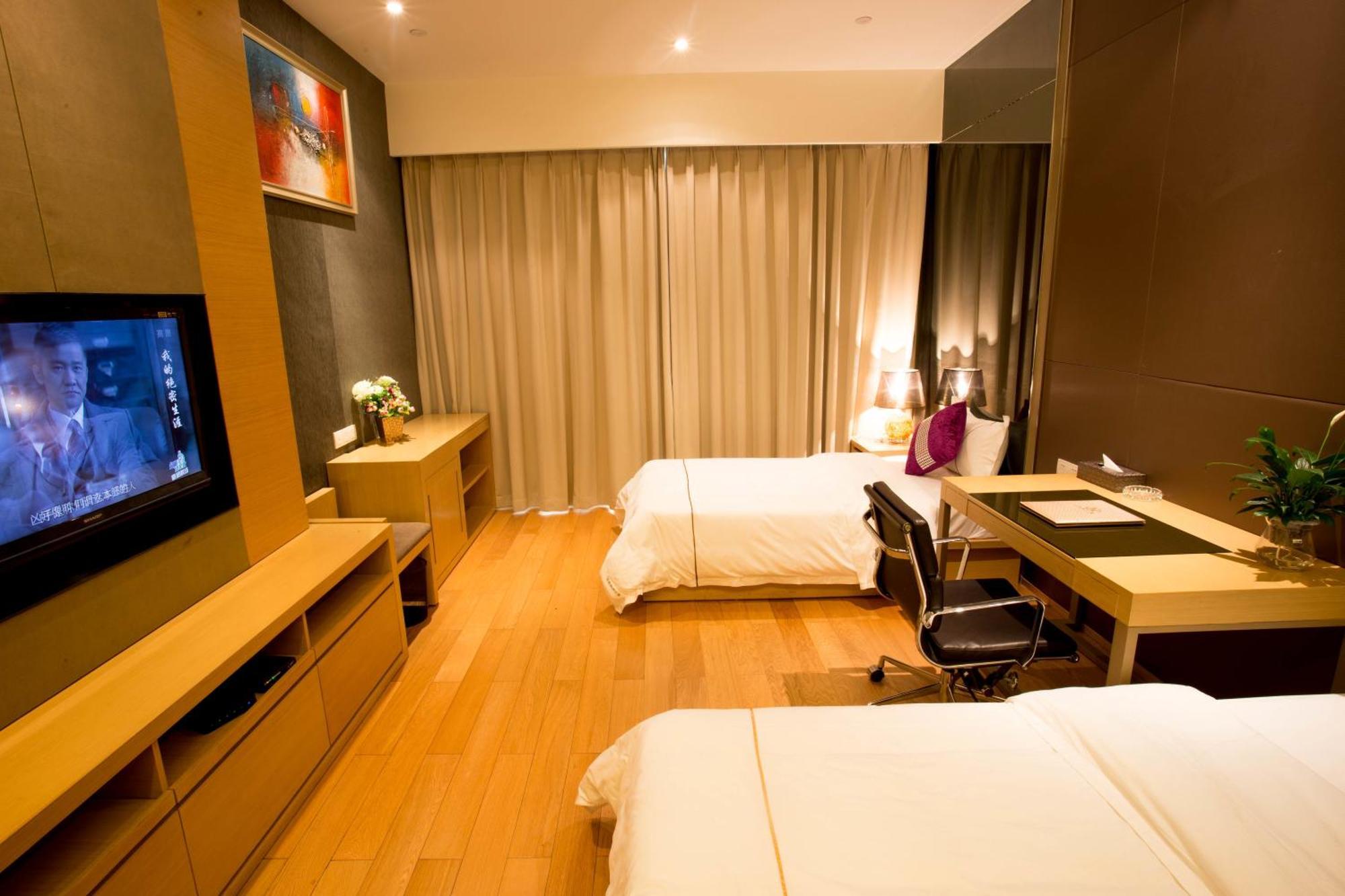 Jufeng Executive Apartment *