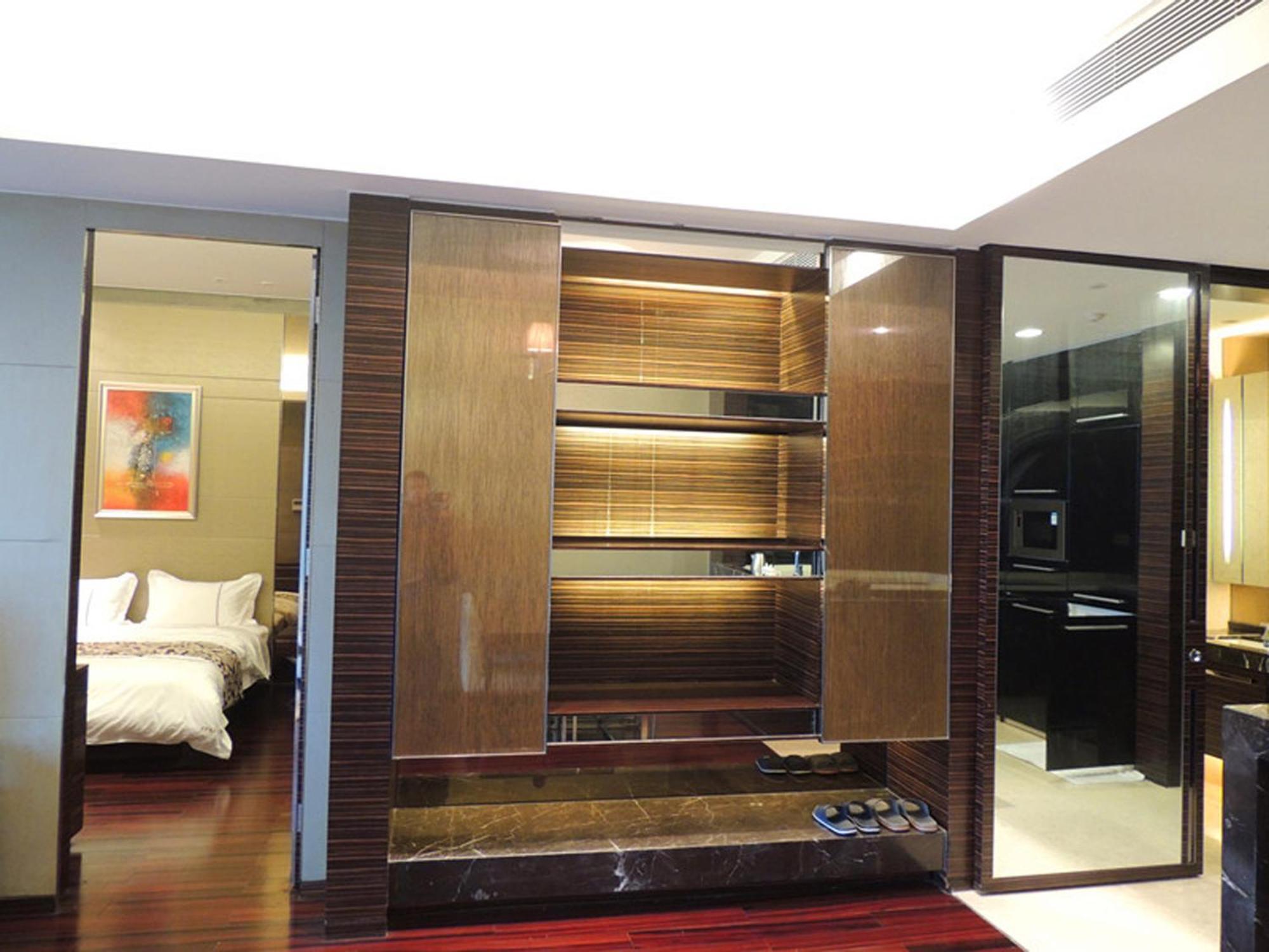 Jufeng Executive Apartment *