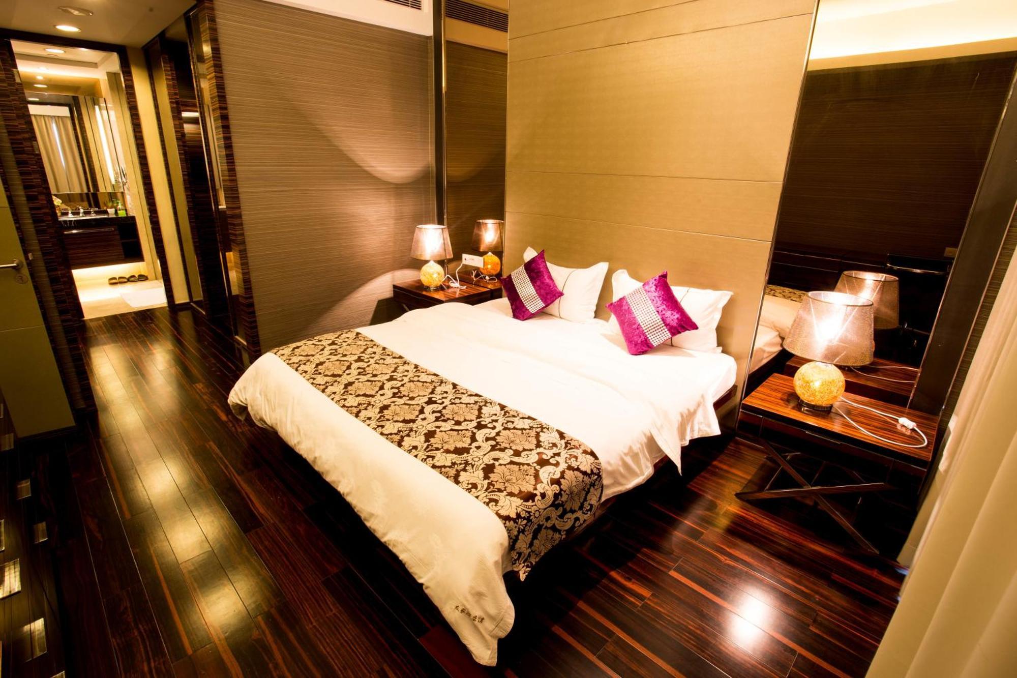 Jufeng Executive Apartment *