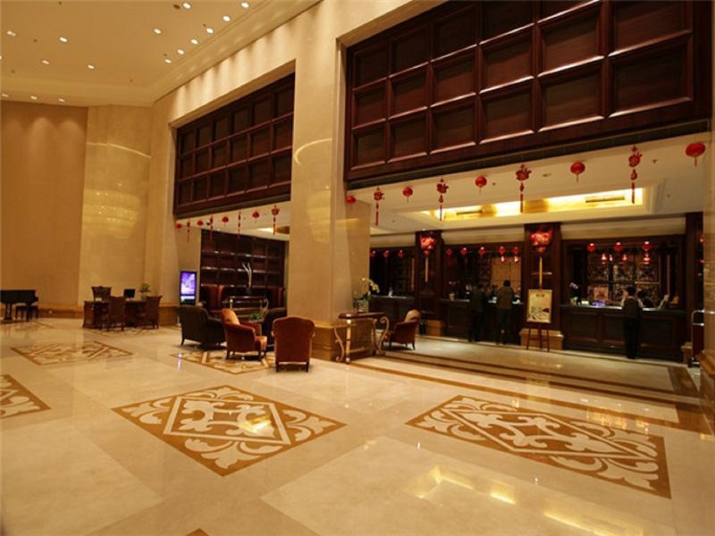 Hotel Grand Royal 4*