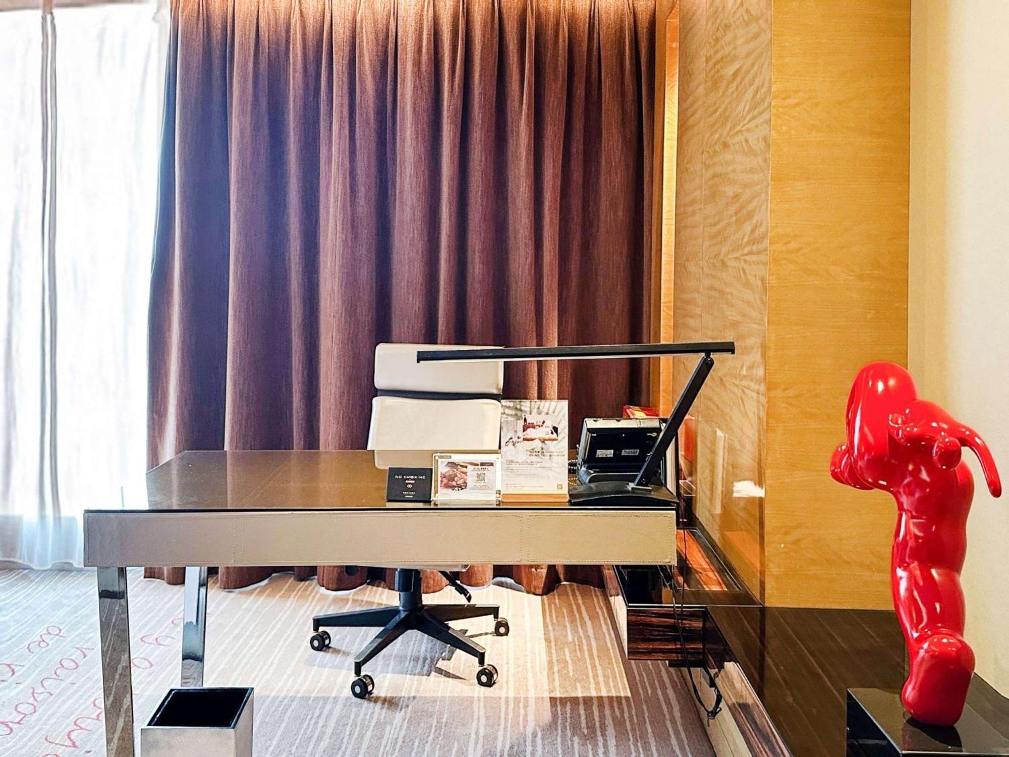 Hotel Sofitel Sunrich - Free Shuttle Bus To Fair Complex & Overseas Buyer Registration Services During Fair Period Guangzhou