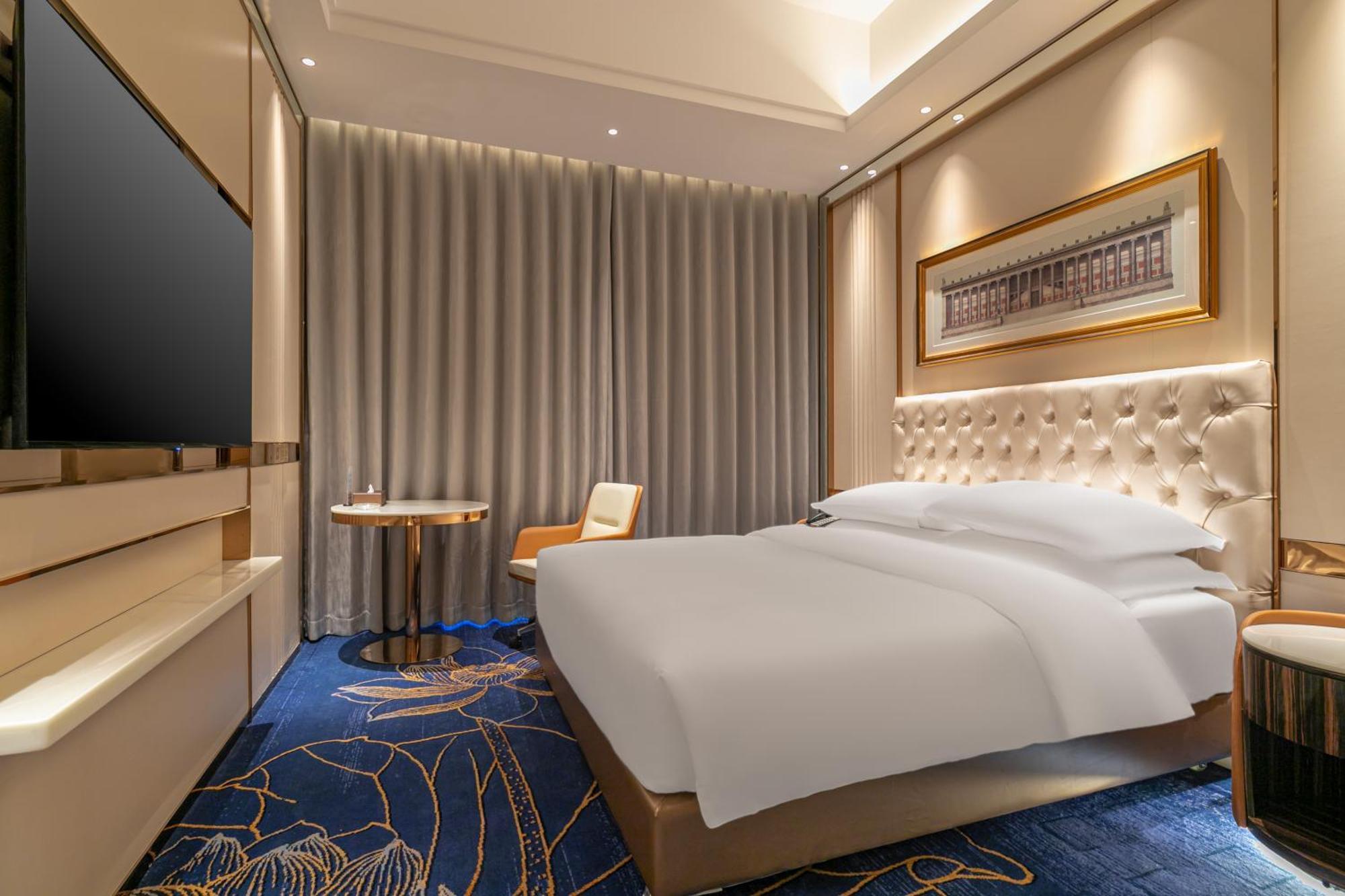 Hotel Easeland 4*