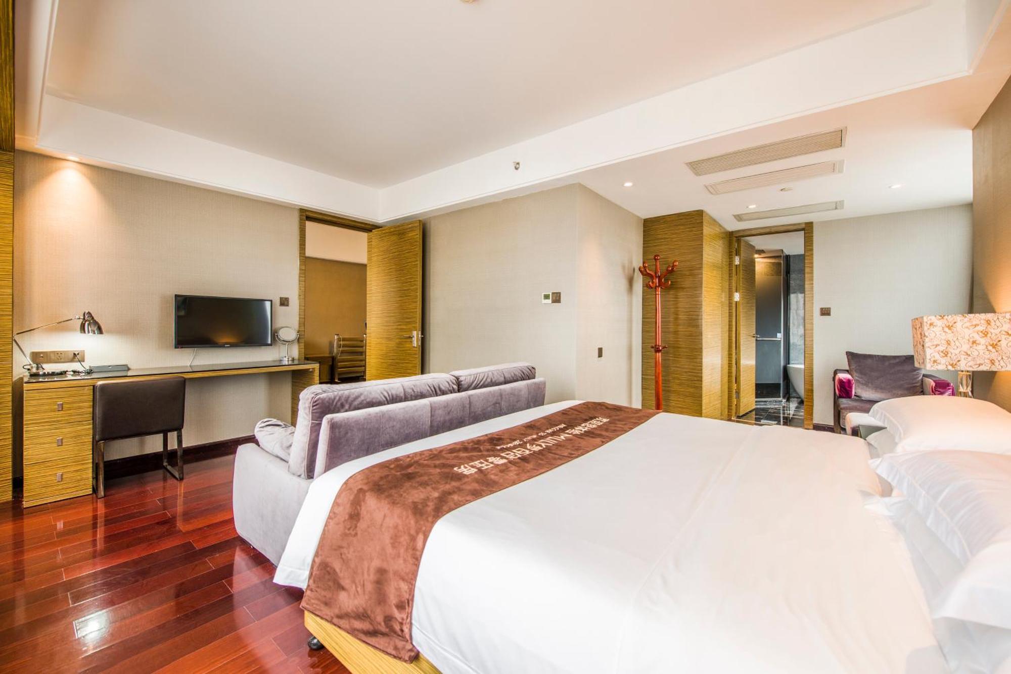 Hotel La Perle International - Free Shuttle Between And Exhibition Center During Fair & Exhibitor Registration Counter 5*