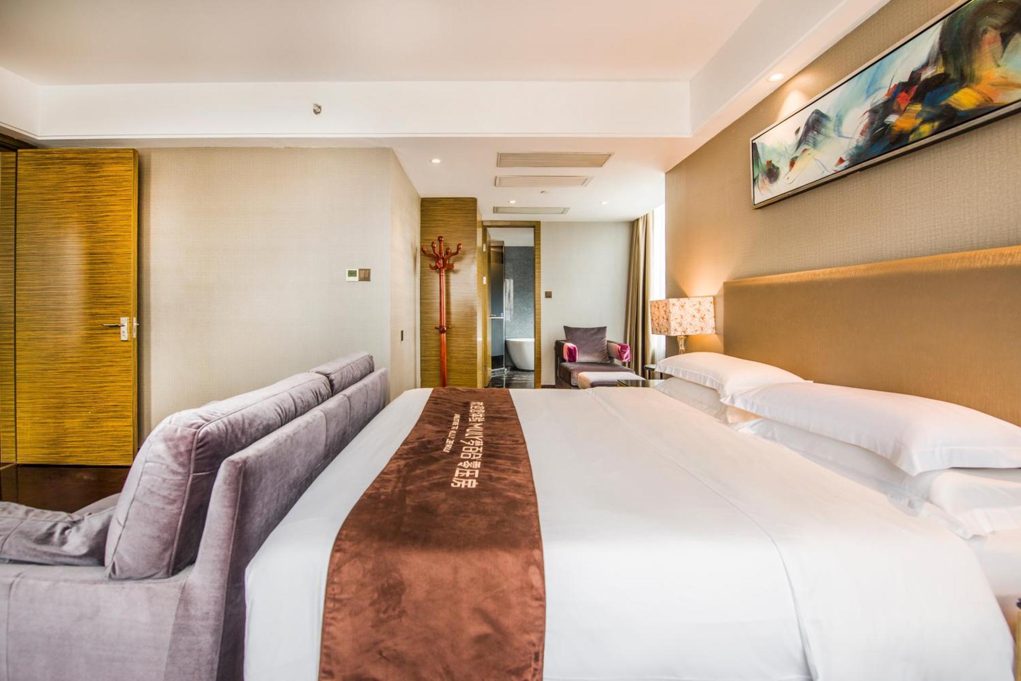 Hotel La Perle International - Free Shuttle Between And Exhibition Center During Fair & Exhibitor Registration Counter