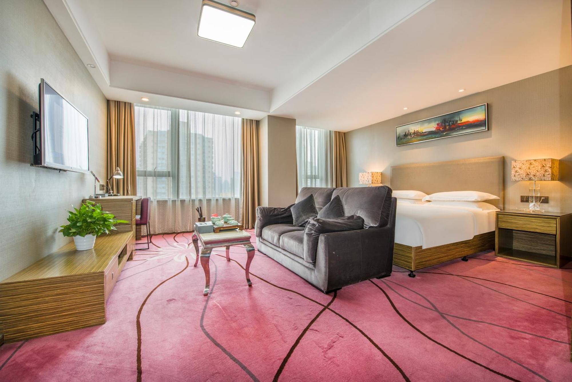 Hotel La Perle International - Free Shuttle Between And Exhibition Center During Fair & Exhibitor Registration Counter