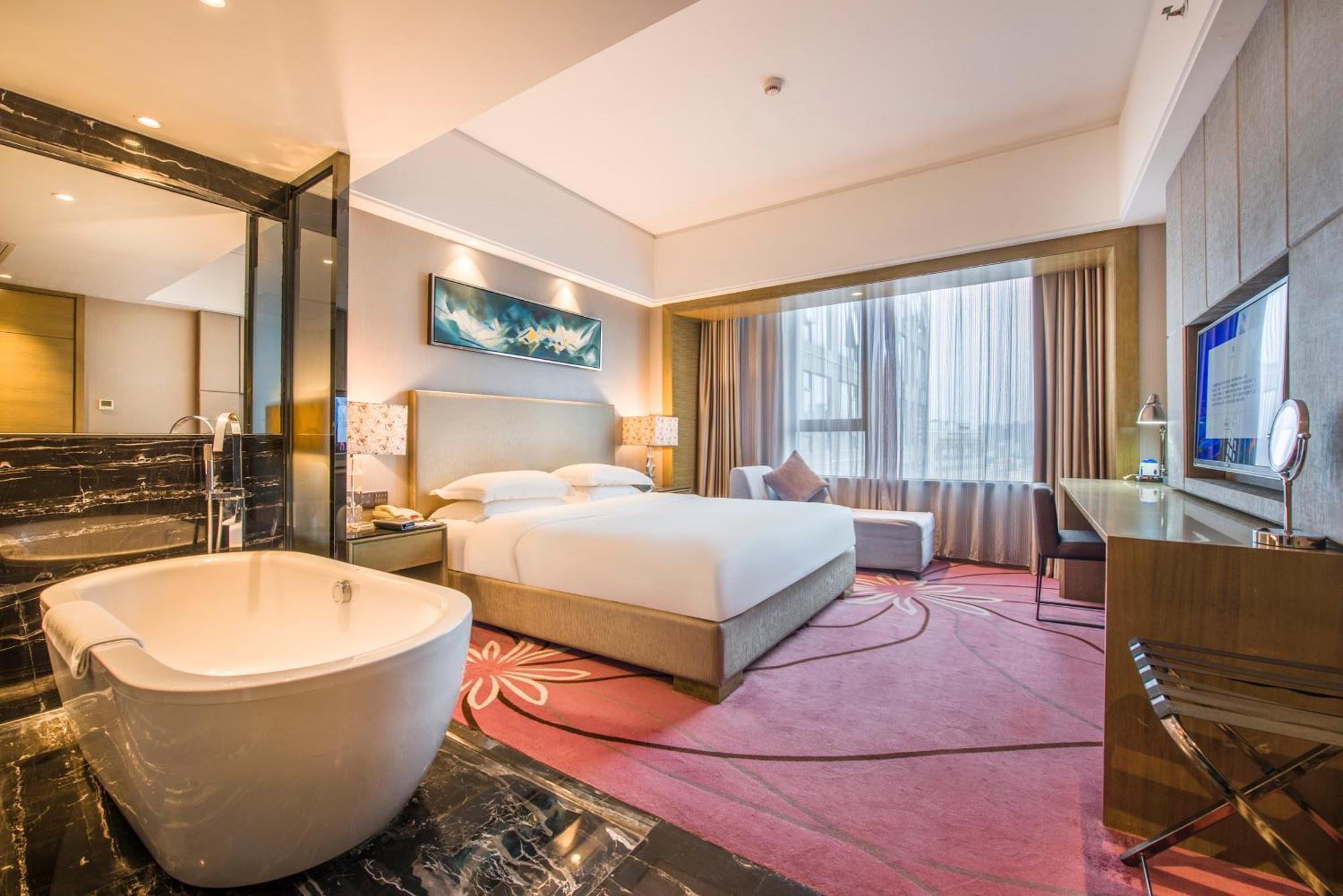 La Perle International - Free Shuttle Between And Exhibition Center During Fair & Exhibitor Registration Counter Hotel 5*