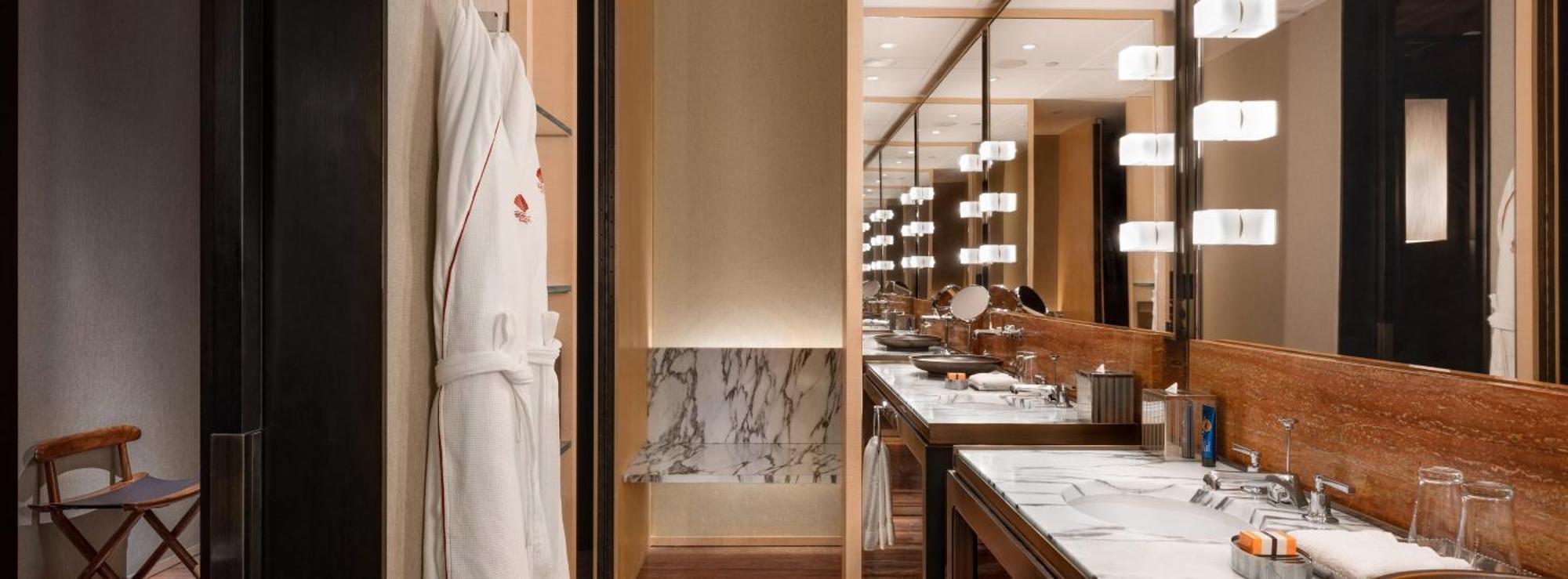 Mandarin Oriental,