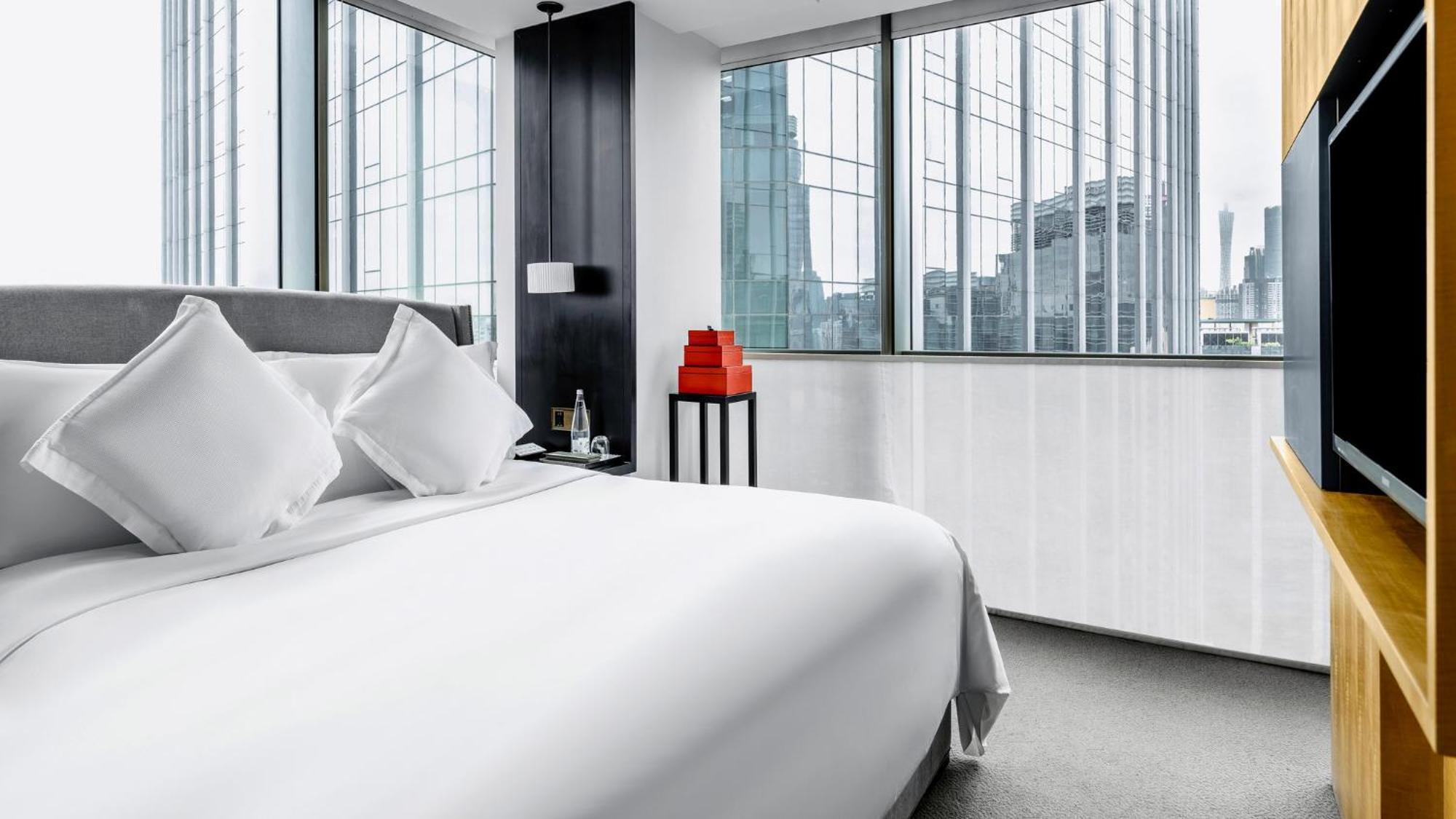 Mandarin Oriental,