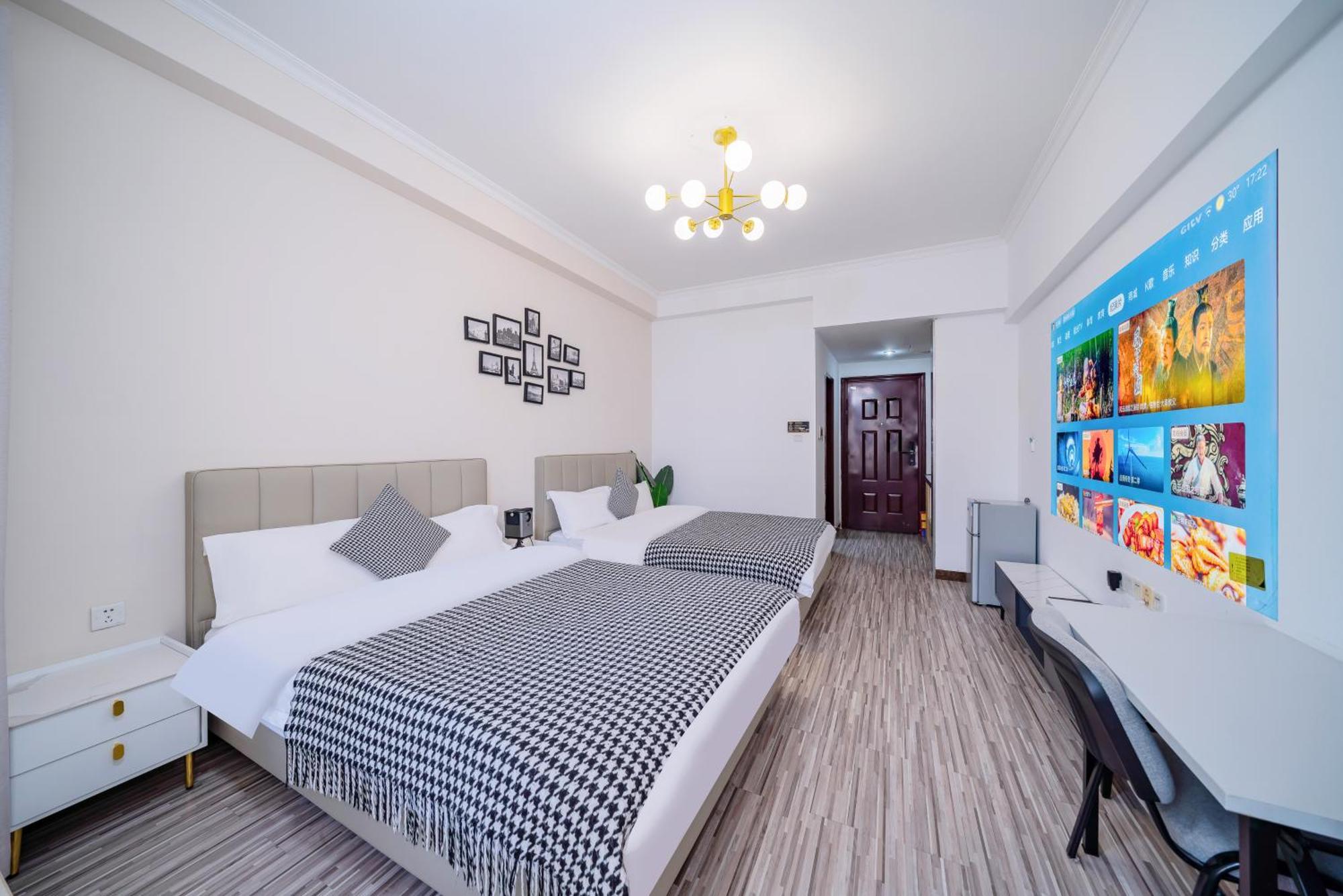 Aparthotel Lijing Pazhou Exhibition Center - Next To Exit D Of Wanshengwei Mtr Station Guangzhou