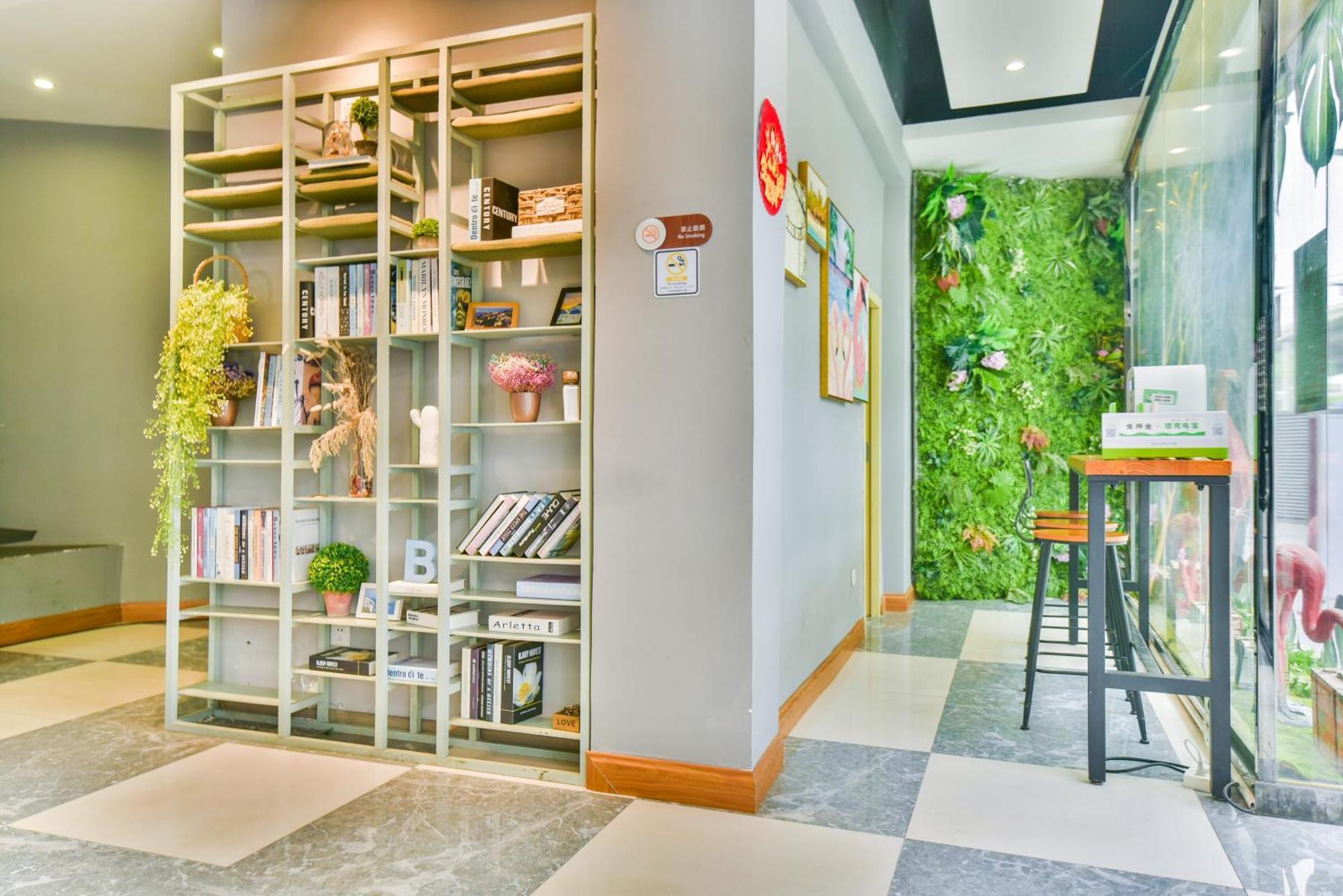 Hotel Yimi Sanyuanli Subway Station Jinlong Tengfei Fashion 2*