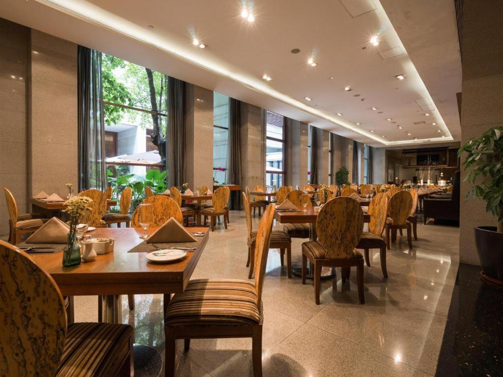 Carat Hotel 4*