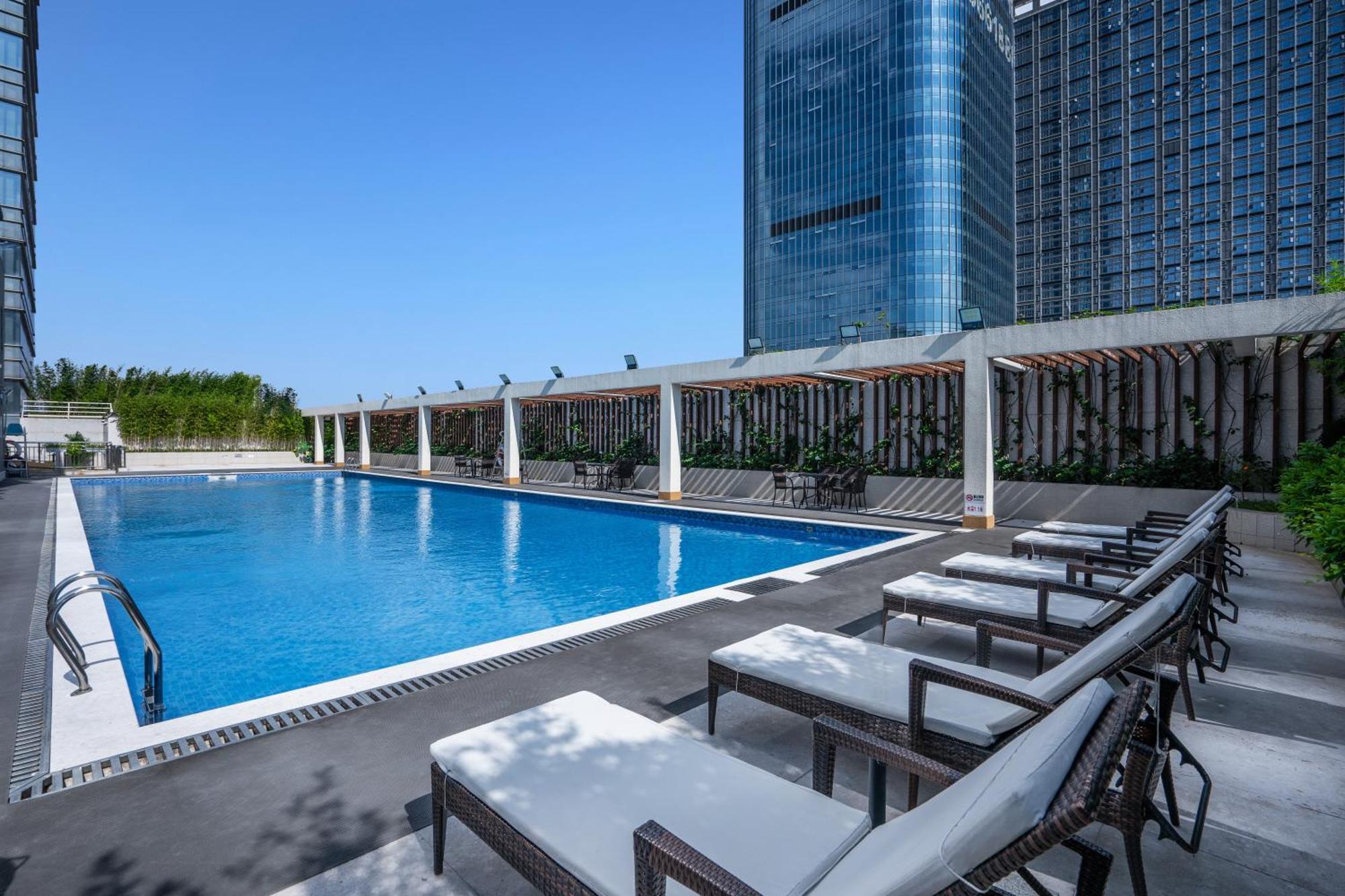Pearl River International - Canmetro Line 11 Yijing Lu Station 4* Guangzhou