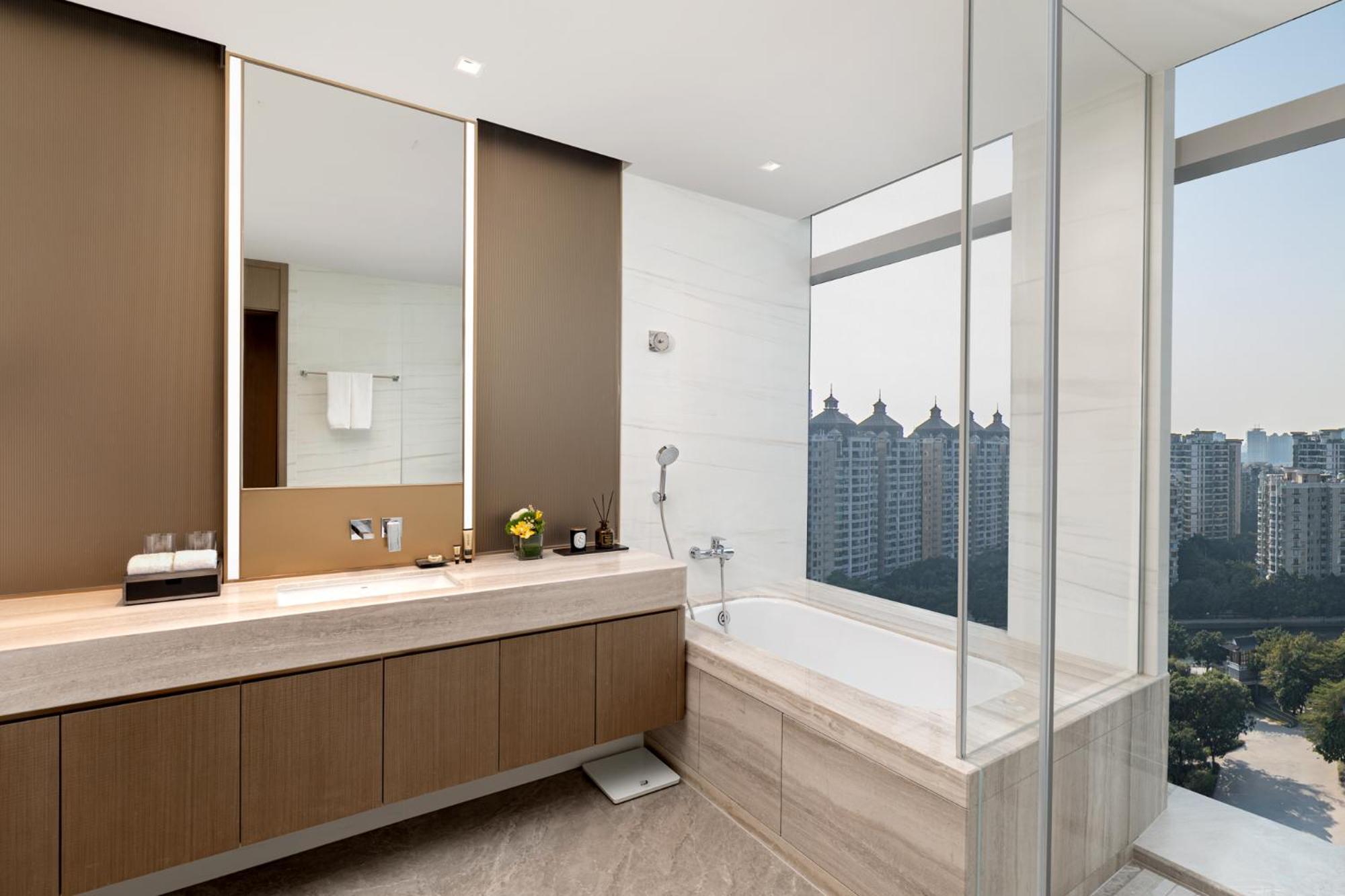 Apartemen Ascott Pazhou - Free Shuttle Between And Exhibition Center During Fair & Exhibitor Registration Counter