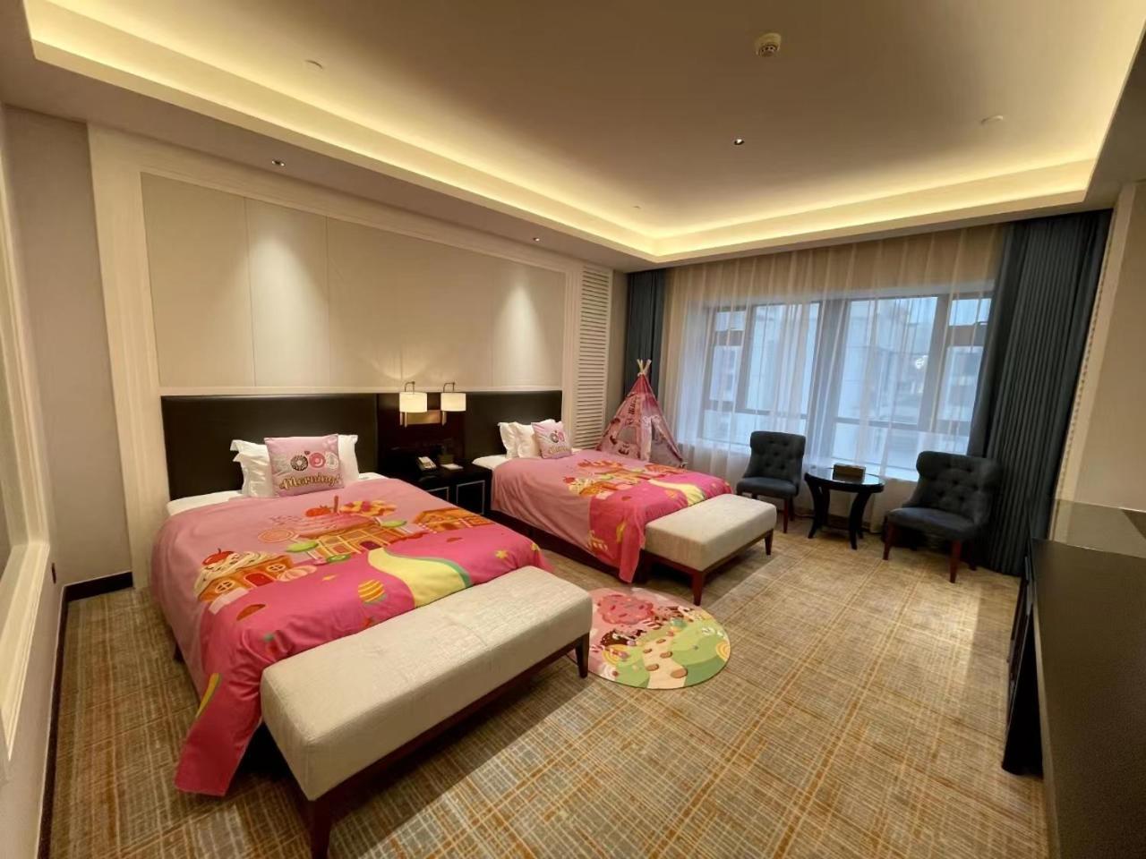 Hotel Pan Yu President 4*