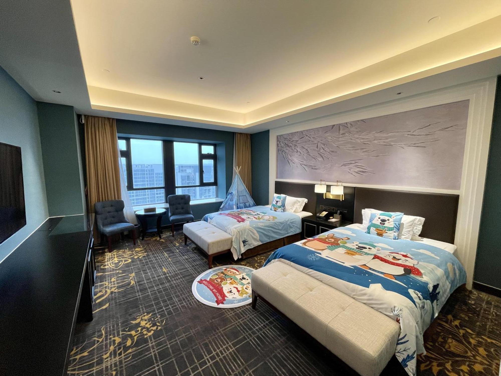 Pan Yu President 4*