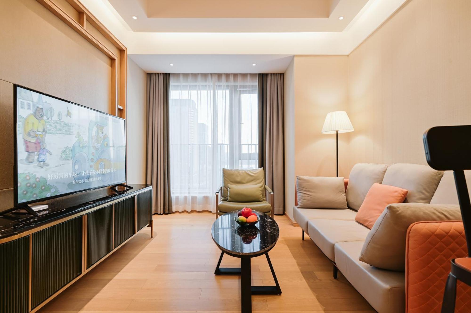 Raffles Executive - Huijin International Finance Center, Keyun Road Metro Station Branch-canton Fair Free Shuttle Hotel 3*