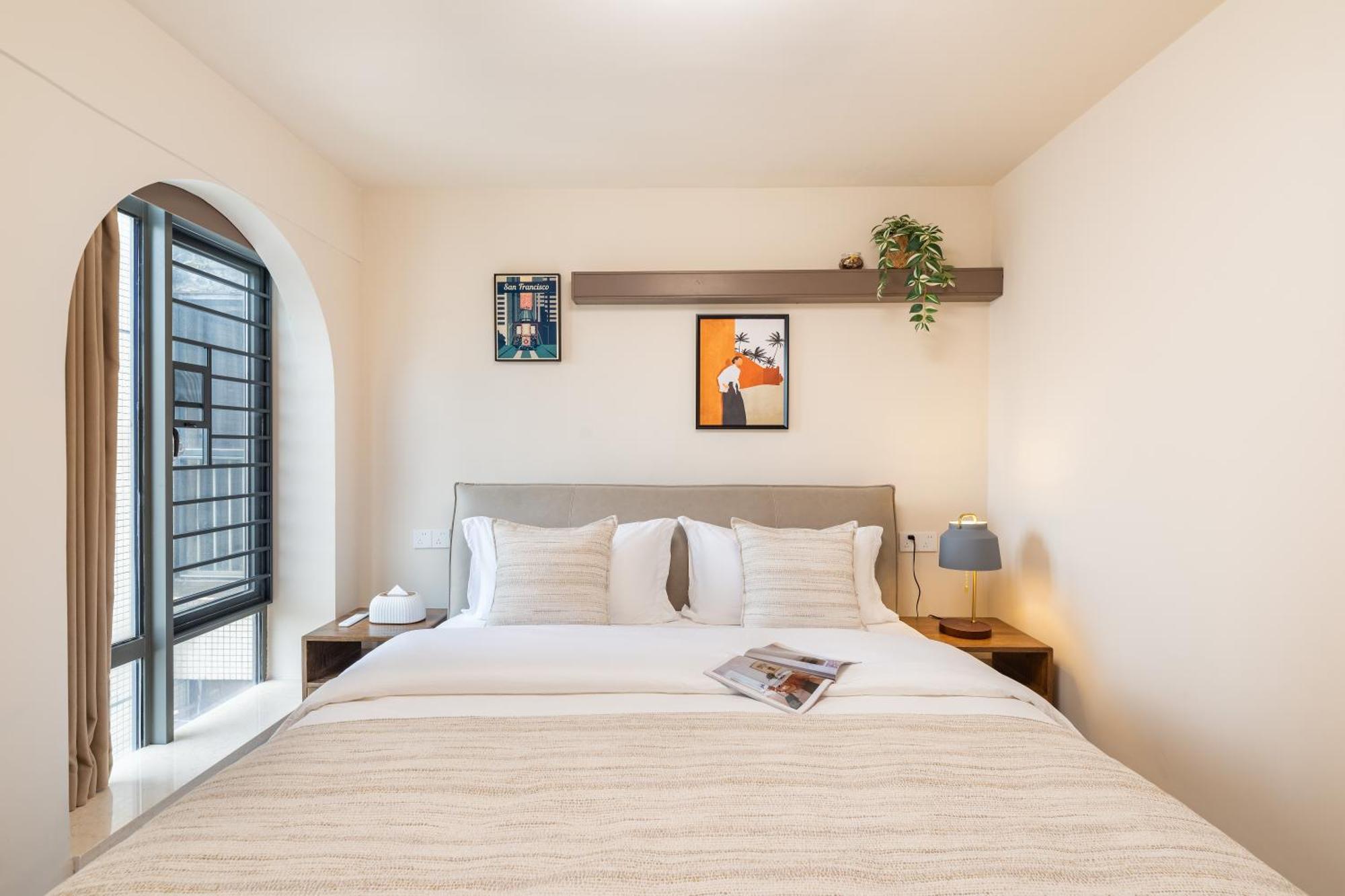 Apartment He She Art