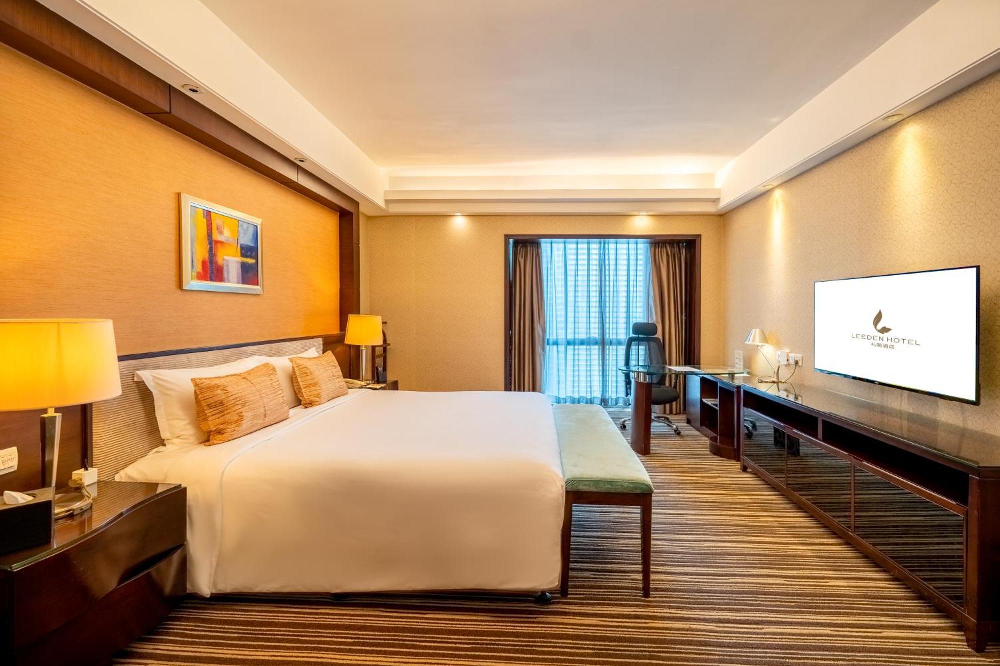 Hotel Leeden 4*