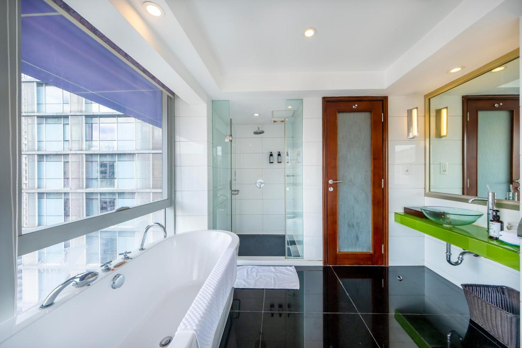 Leeden Hotel 4*