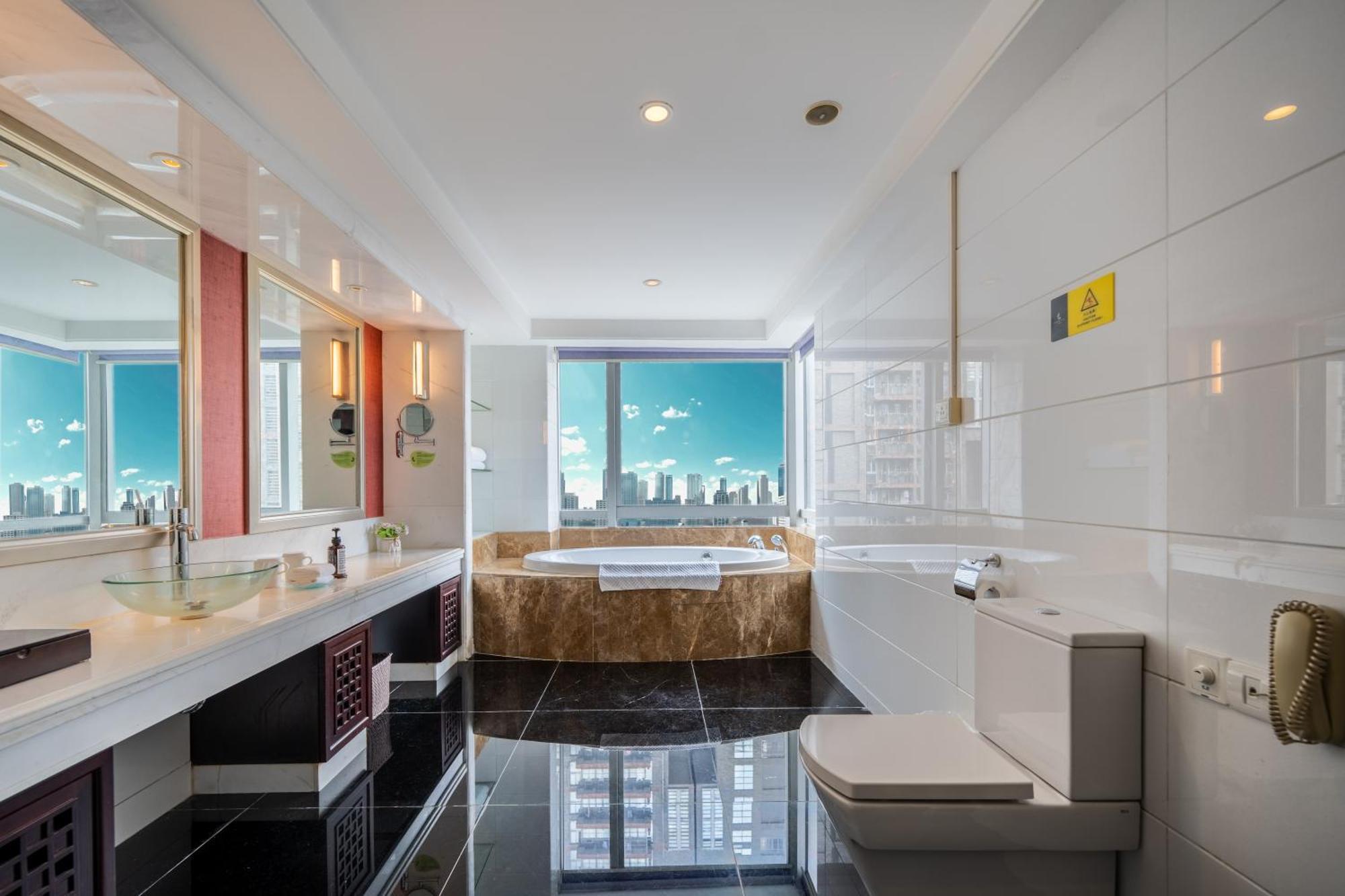 Leeden Hotel Guangzhou