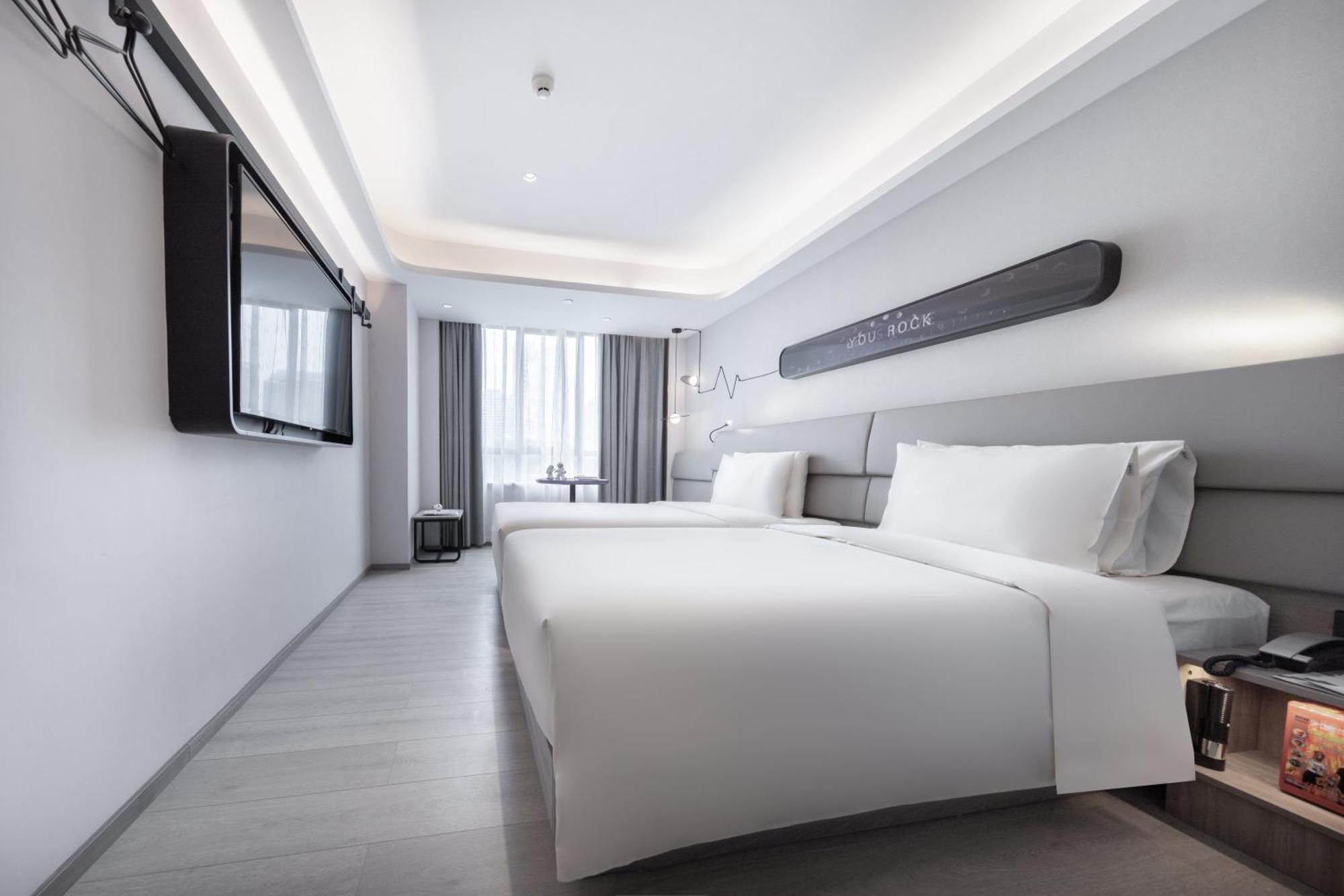 Atour X Zhujiang New Town Siyouxin Road 4*