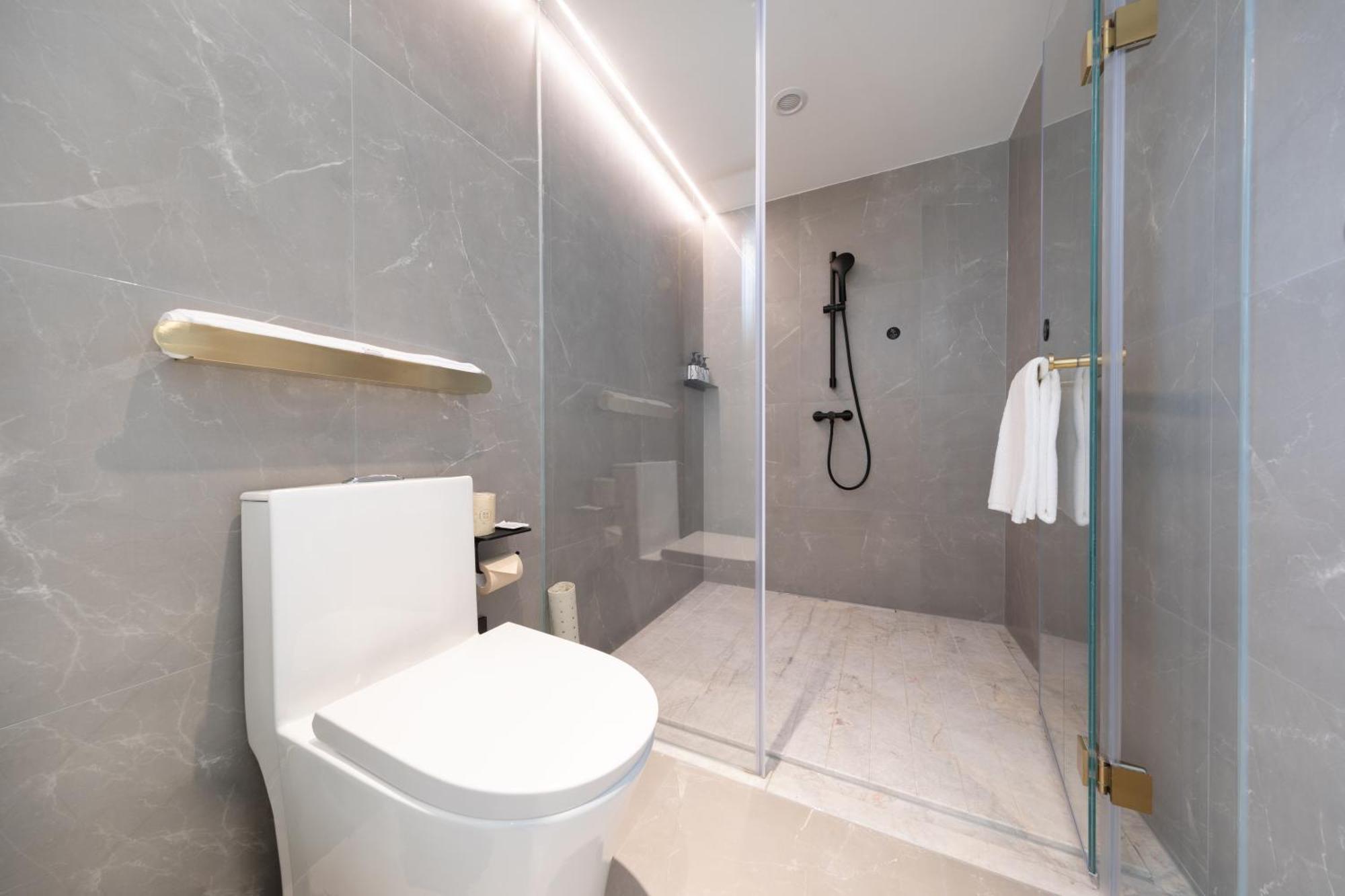 Atour X Zhujiang New Town Siyouxin Road 4*