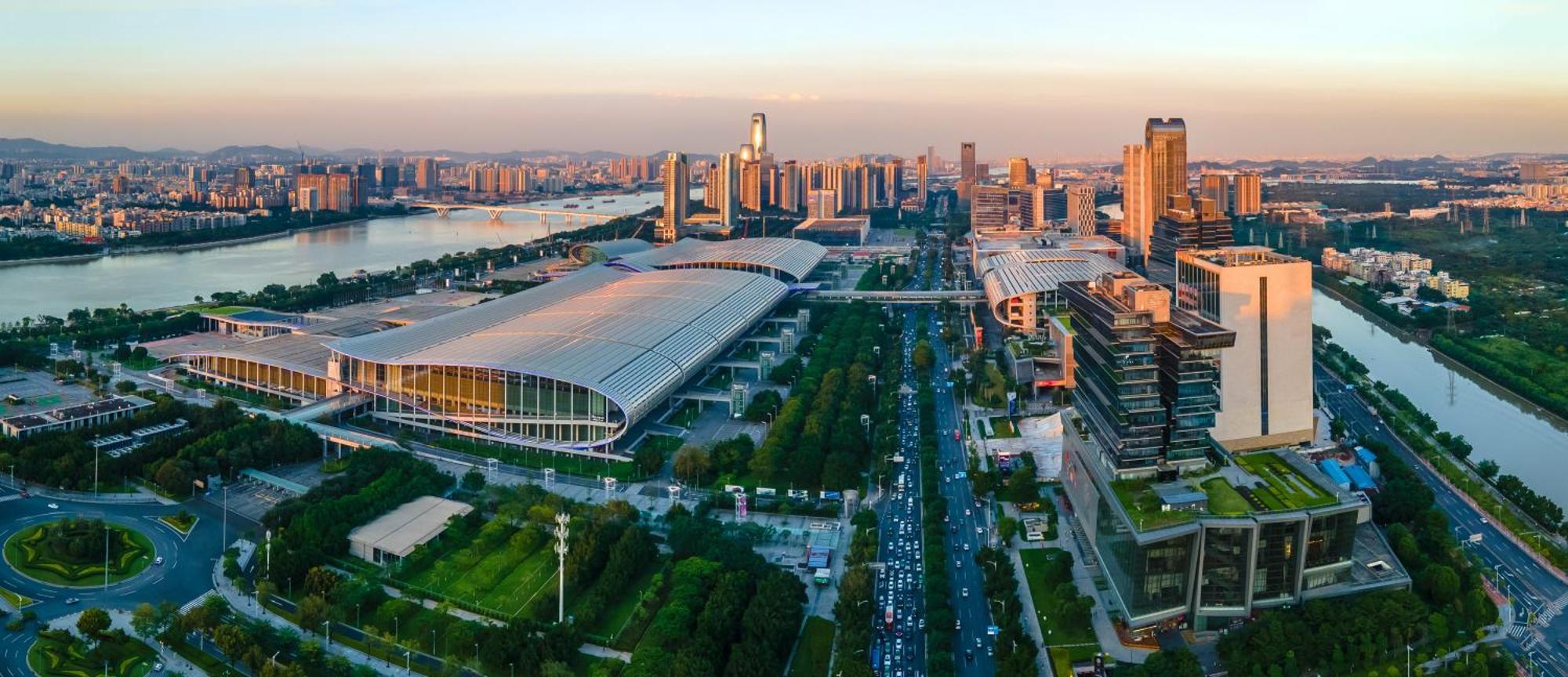 Aparthotel Waifiden Grand View Golden Palace - Free Shuttle Bus During The Fair Guangzhou