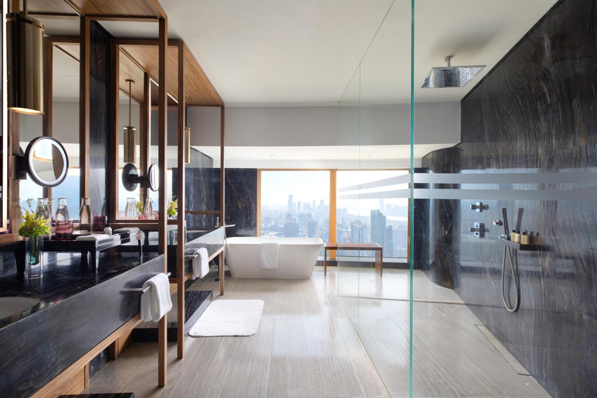 Jumeirah Guangzhou-complimentary Shuttle Bus To Fair Complex Canton