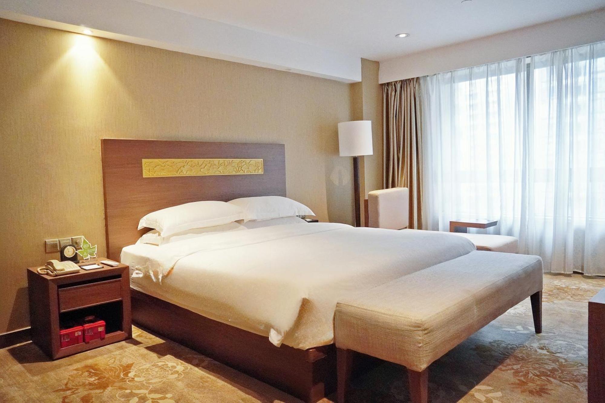 Hotel Landmark International