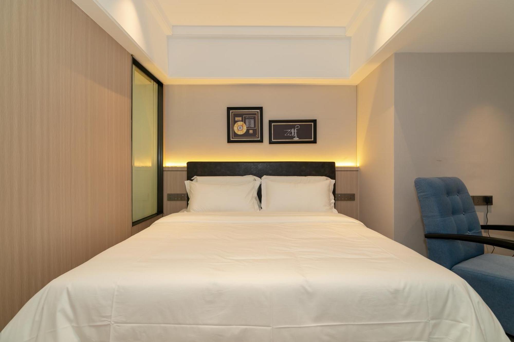 Hotel Presidential Palace - Free Shuttle Bus To Fair Complex During Fair 3*