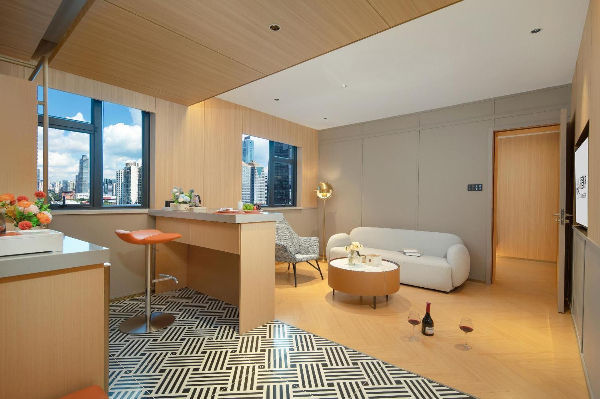 Grandee Rezen - Taikoo Hui Plaza Shipaiqiao Metro Station 5*