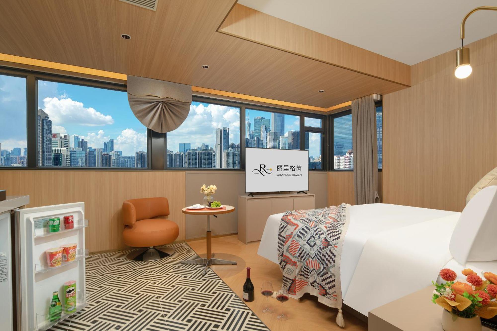 Hotel Grandee Rezen - Taikoo Hui Plaza Shipaiqiao Metro Station Canton