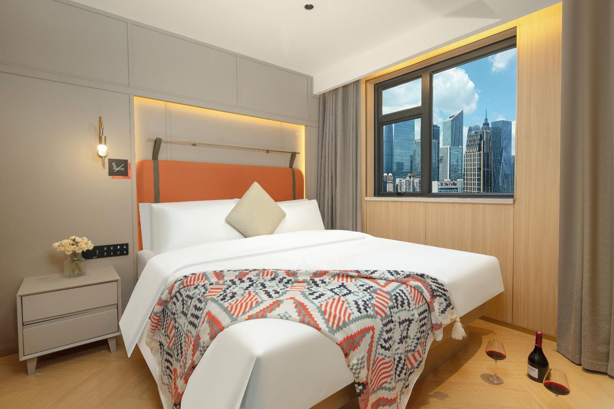 Hotel Grandee Rezen - Taikoo Hui Plaza Shipaiqiao Metro Station Canton
