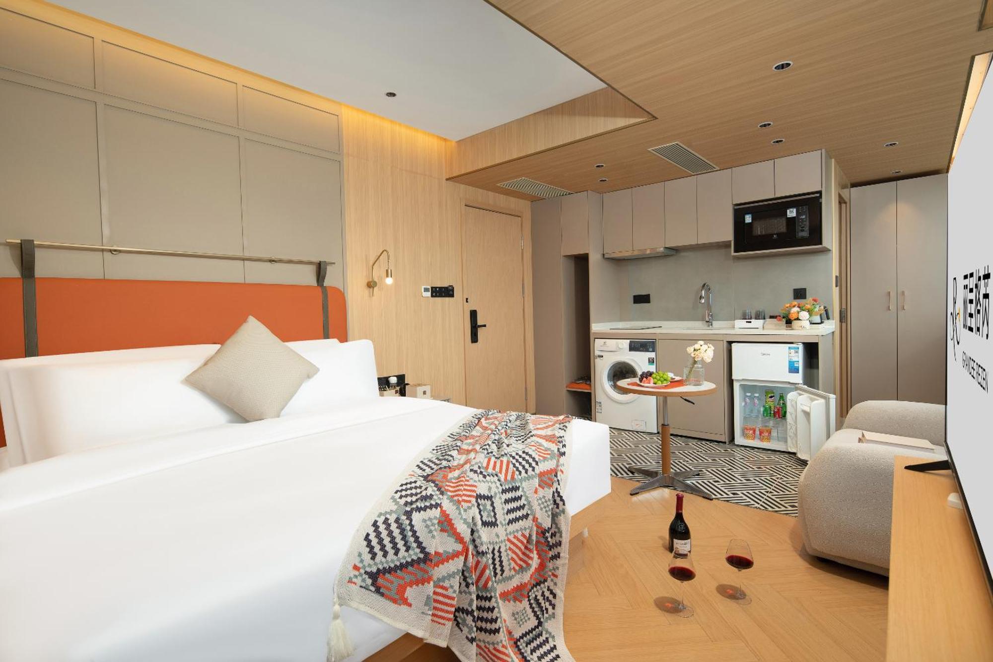 Grandee Rezen - Taikoo Hui Plaza Shipaiqiao Metro Station Hotel Canton