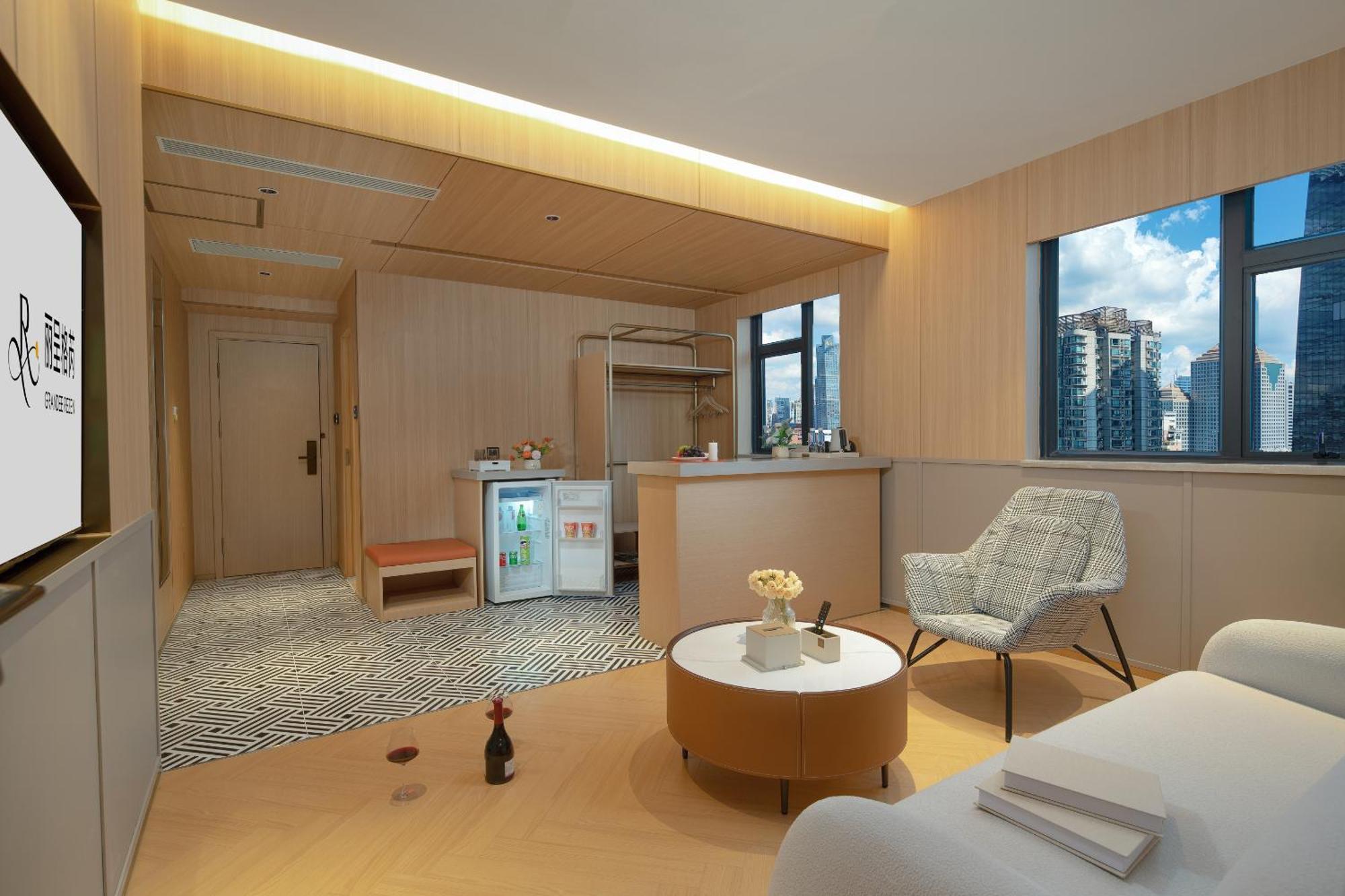 Grandee Rezen - Taikoo Hui Plaza Shipaiqiao Metro Station Hotel