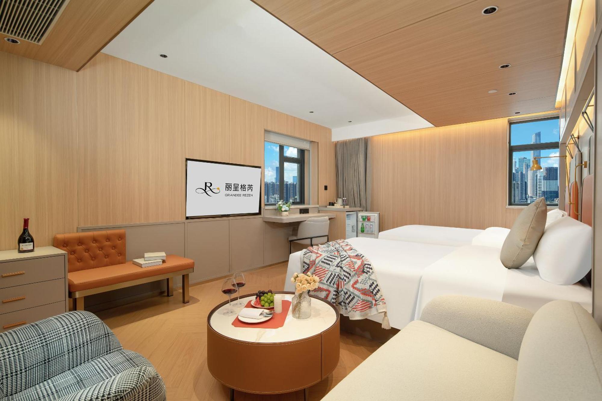 Grandee Rezen - Taikoo Hui Plaza Shipaiqiao Metro Station Canton