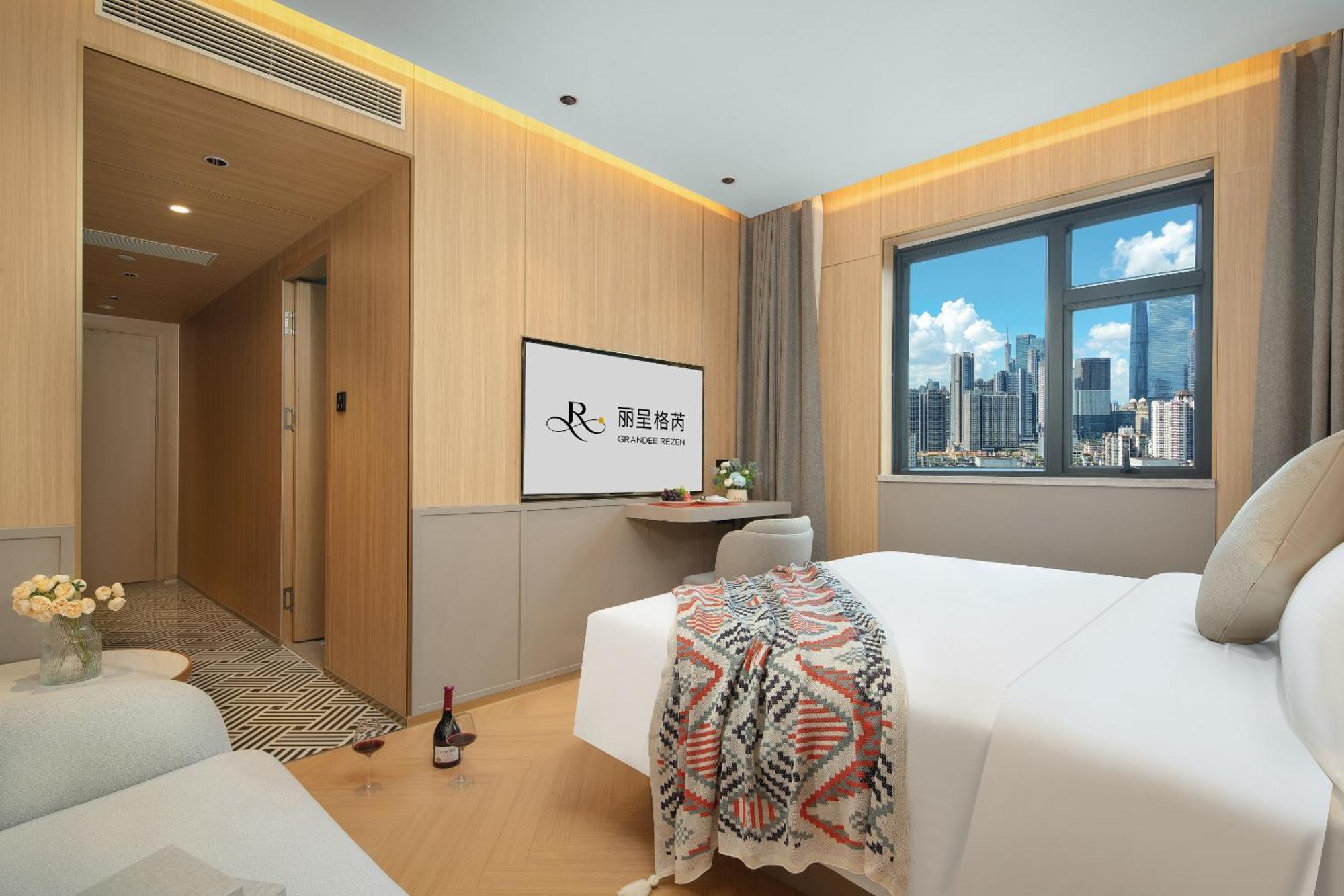 Grandee Rezen - Taikoo Hui Plaza Shipaiqiao Metro Station Hotel