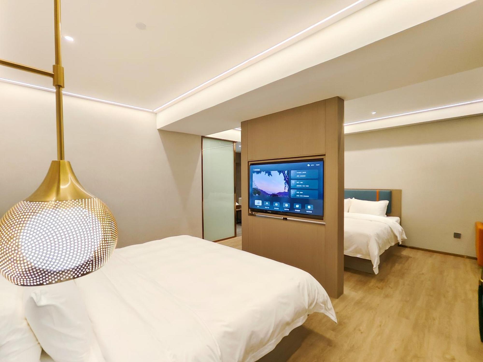 Yizhi - Tower Metro Station Pazhou Convention And Exhibition Center Branch Hotel 4*