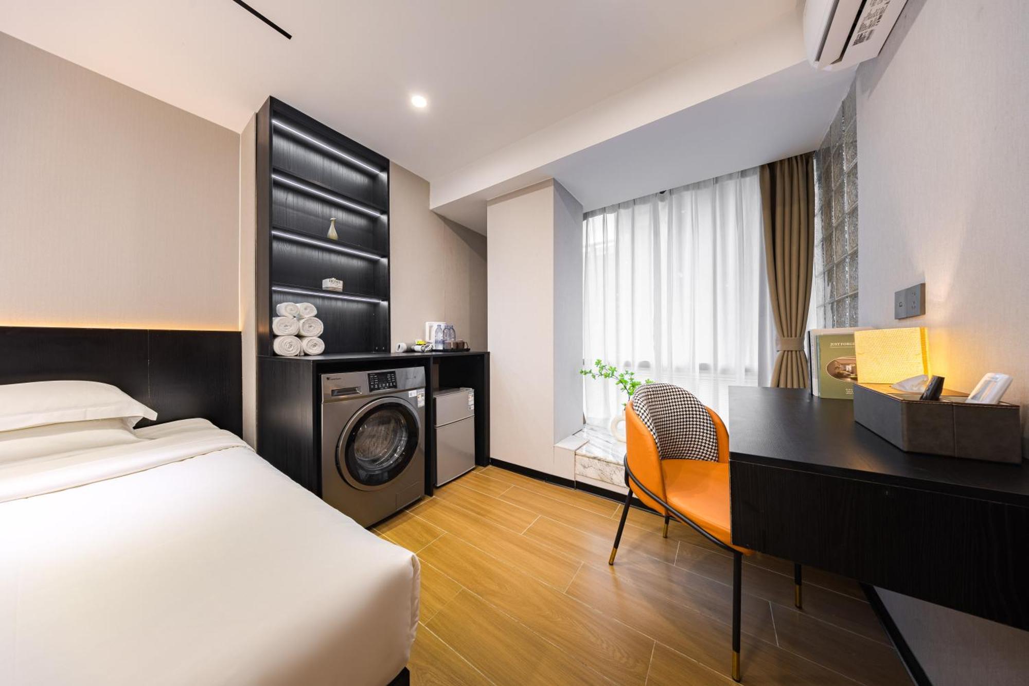 Yu Manju High-floor Huge-screen Audiovisual Hotel-guangzhou Tower Zhujiang New Town Sports West Road Branch Hotel