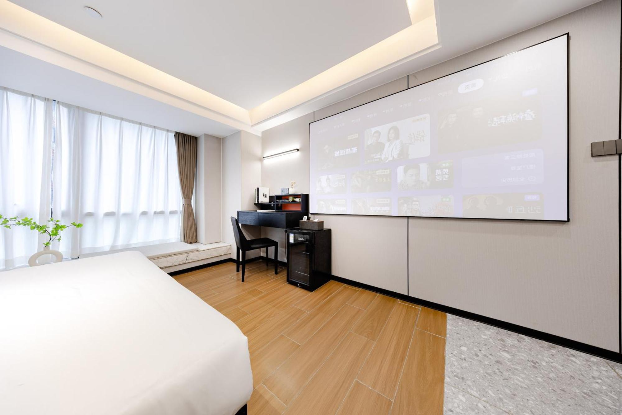Yu Manju High-floor Huge-screen Audiovisual Hotel-guangzhou Tower Zhujiang New Town Sports West Road Branch Hotel 4*