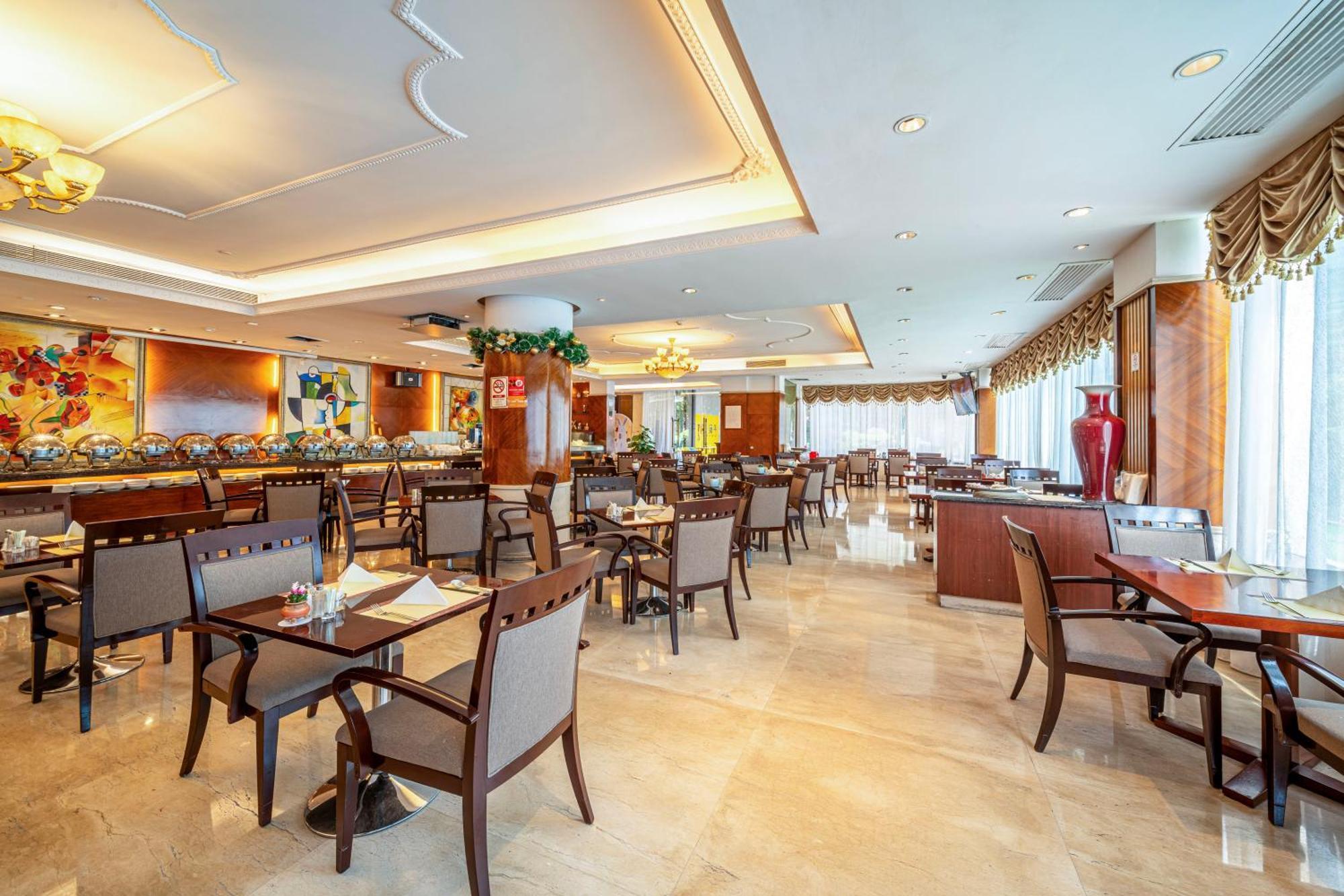 Grand International Hotel 5*