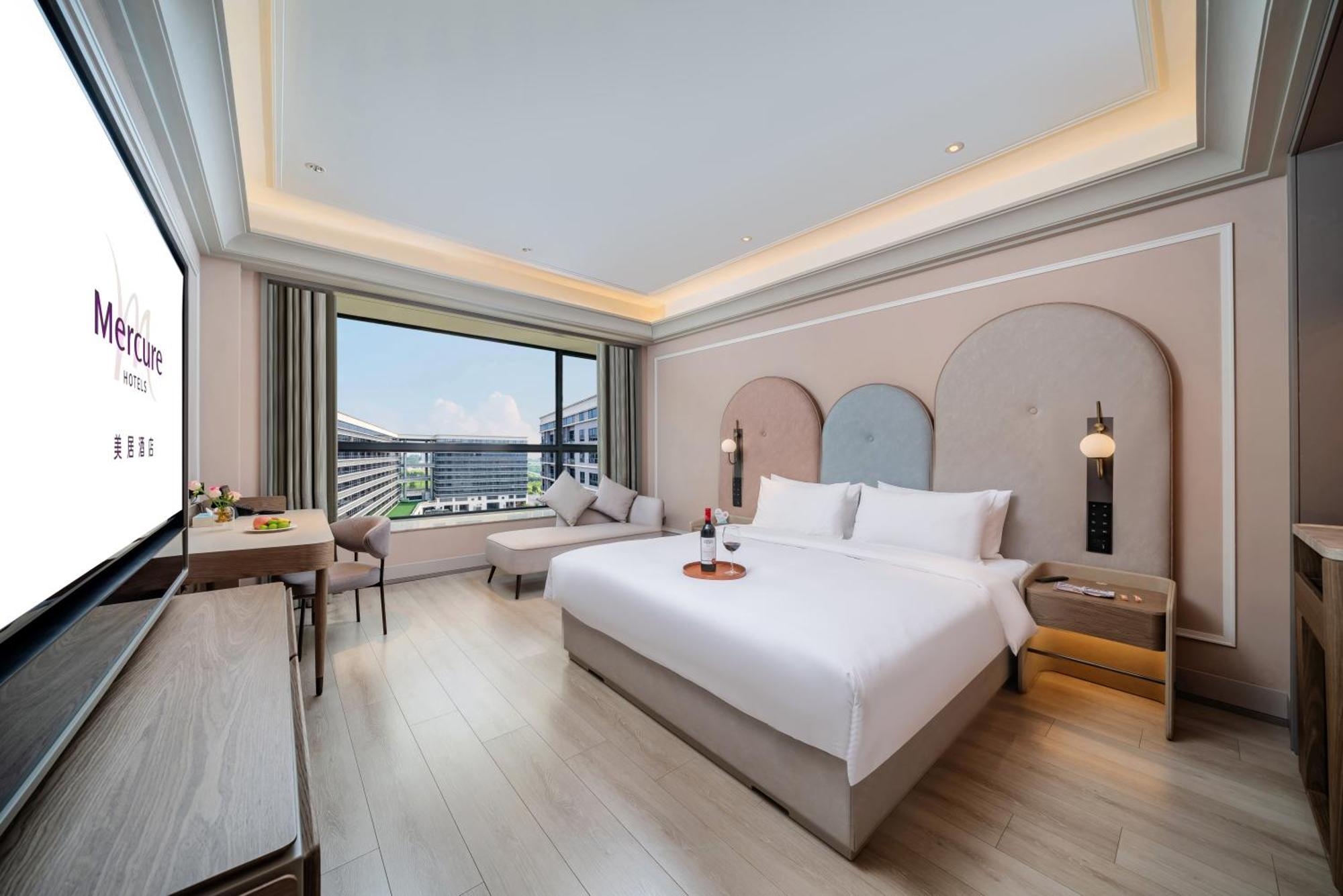 Hotel Mercure Baiyun International Airport - Airport Free Shuttle Bus