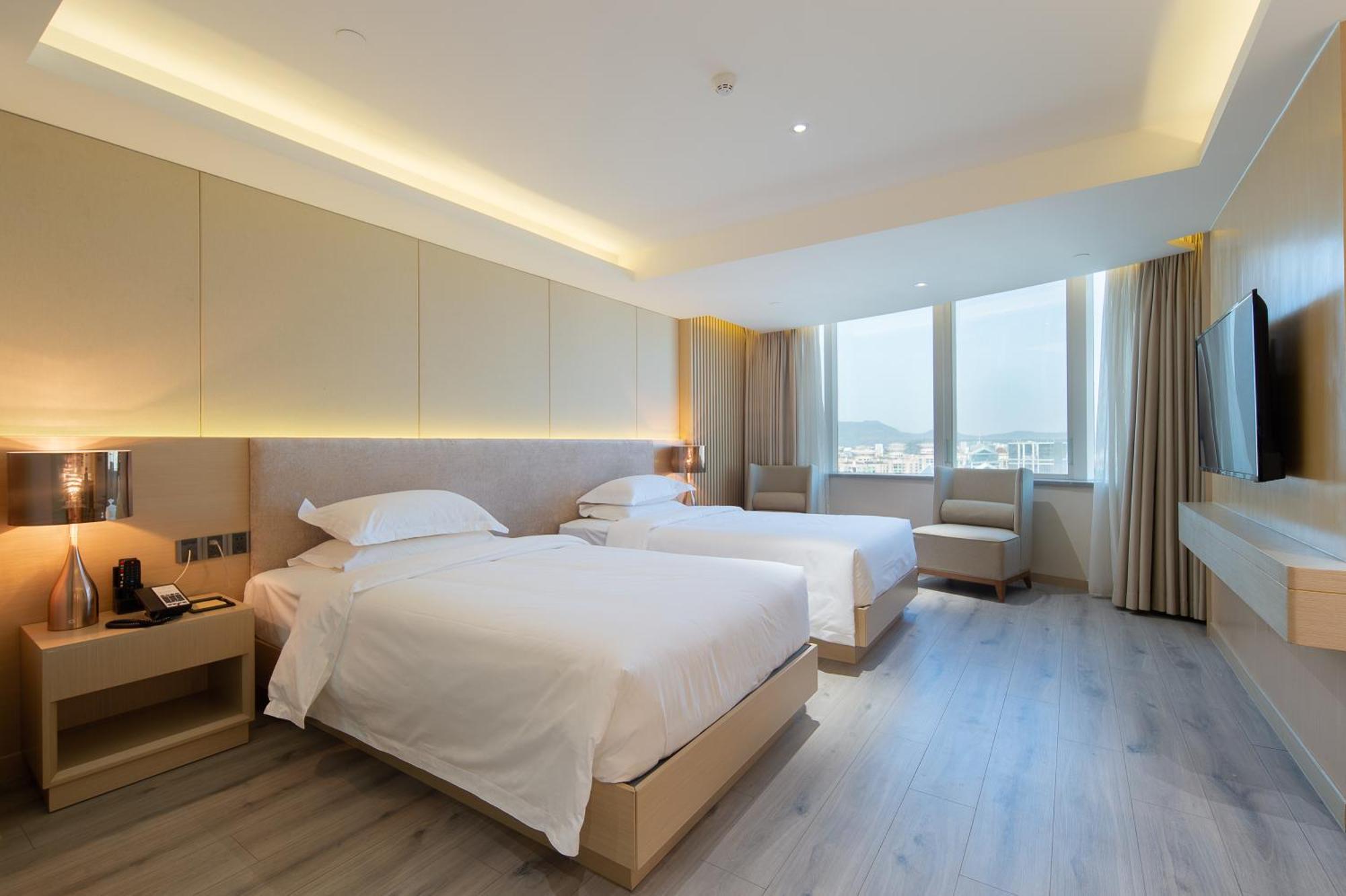Elite International Taikoo Hui Plaza Gangding Metro Station Branch - Free Shuttle Bus To Fair Complex During Fair Period & Overseas Buyers Registration Service & Free Vpn Internet Access Hotel Guangzhou