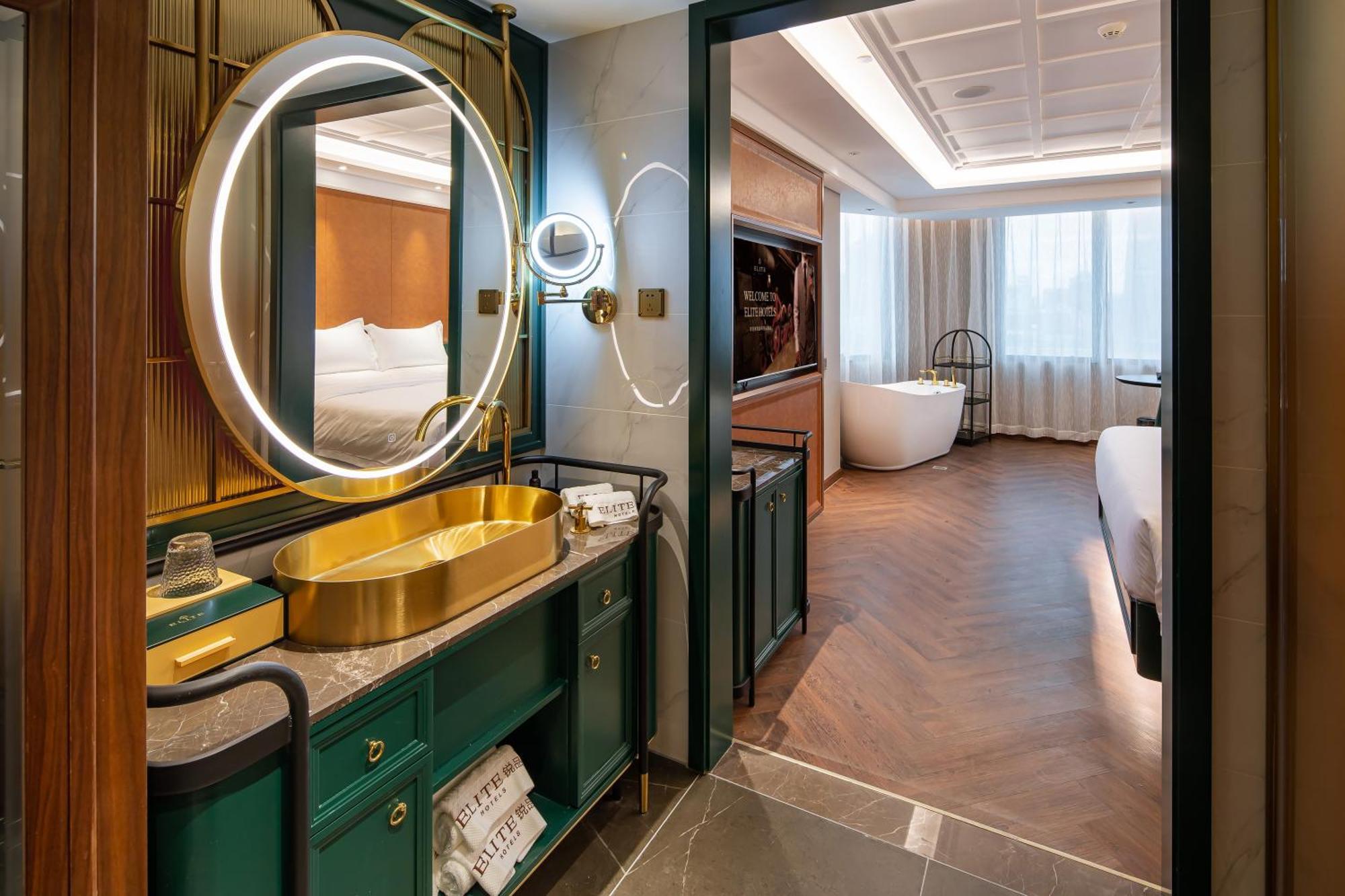 Elite International Taikoo Hui Plaza Gangding Metro Station Branch - Free Shuttle Bus To Fair Complex During Fair Period & Overseas Buyers Registration Service & Free Vpn Internet Access Hotel Guangzhou