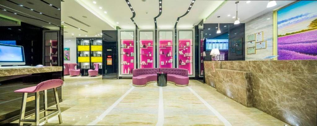 Lavande Huangpu Wenchong Metro Stataion Hotel 3*