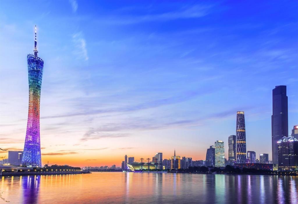 Lavande Hotel Guangzhou Financial City Tianhe Park Metro Station Hotel 3*