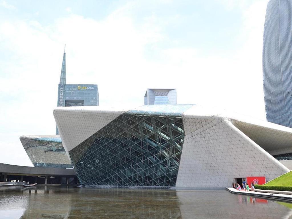 The Mulian Zhujiang New Town-canton Fair Free Shuttle Bus Hotel 4*