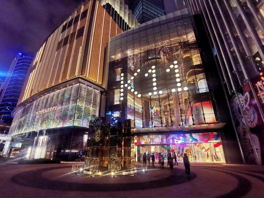 The Mulian Zhujiang New Town-canton Fair Free Shuttle Bus 4*