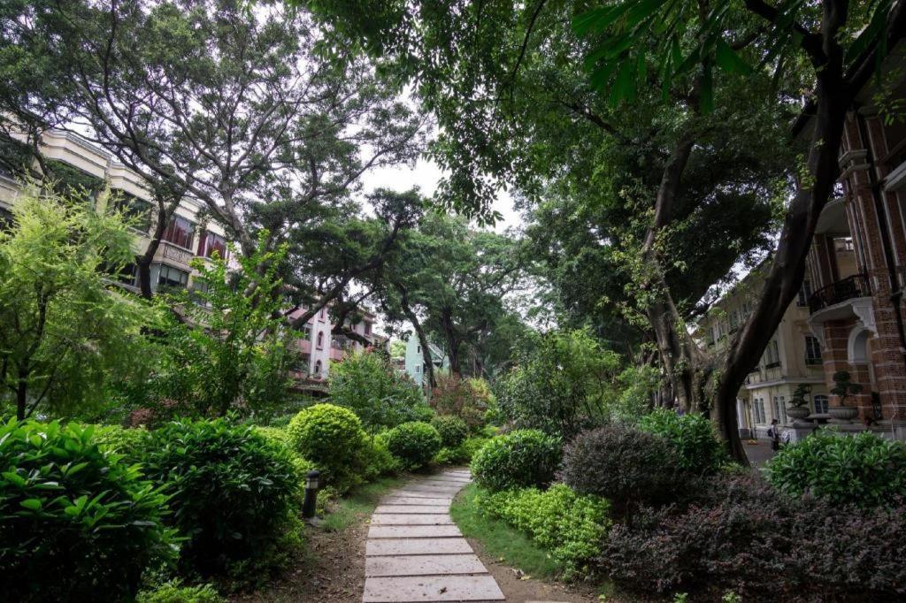 New 2* Guangzhou